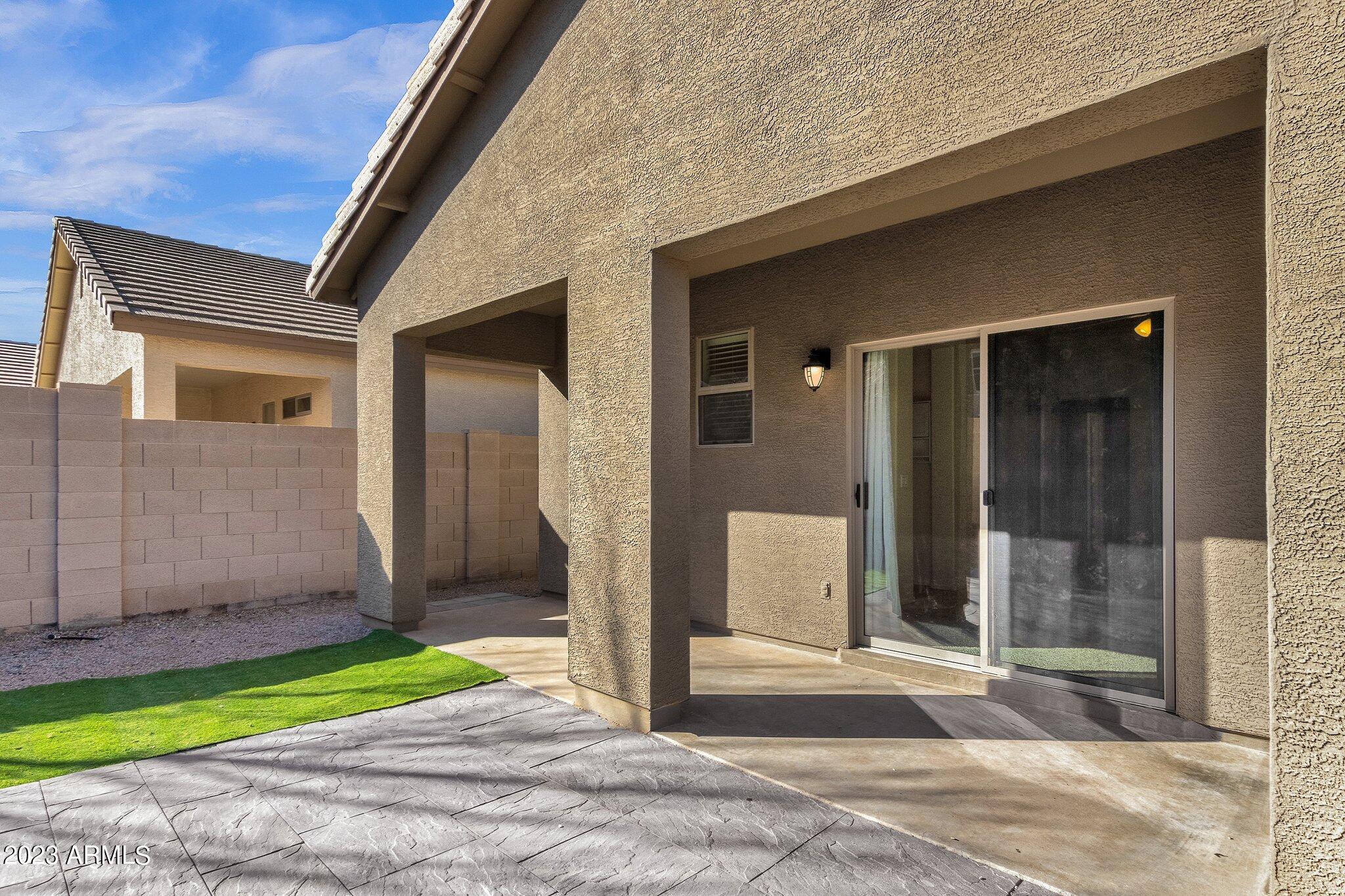 1843 S SWAN Drive
