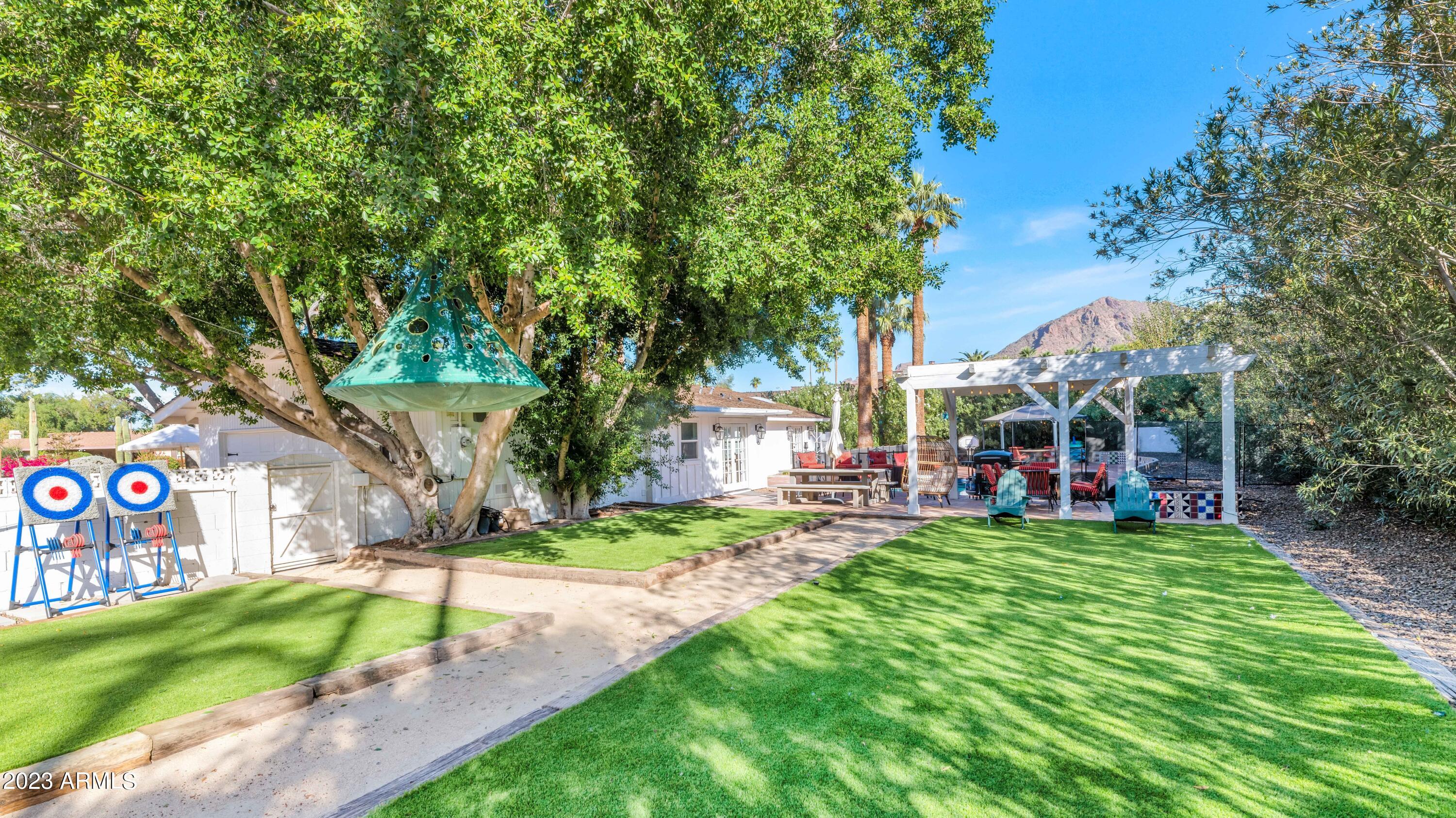 3607 N 55TH Place