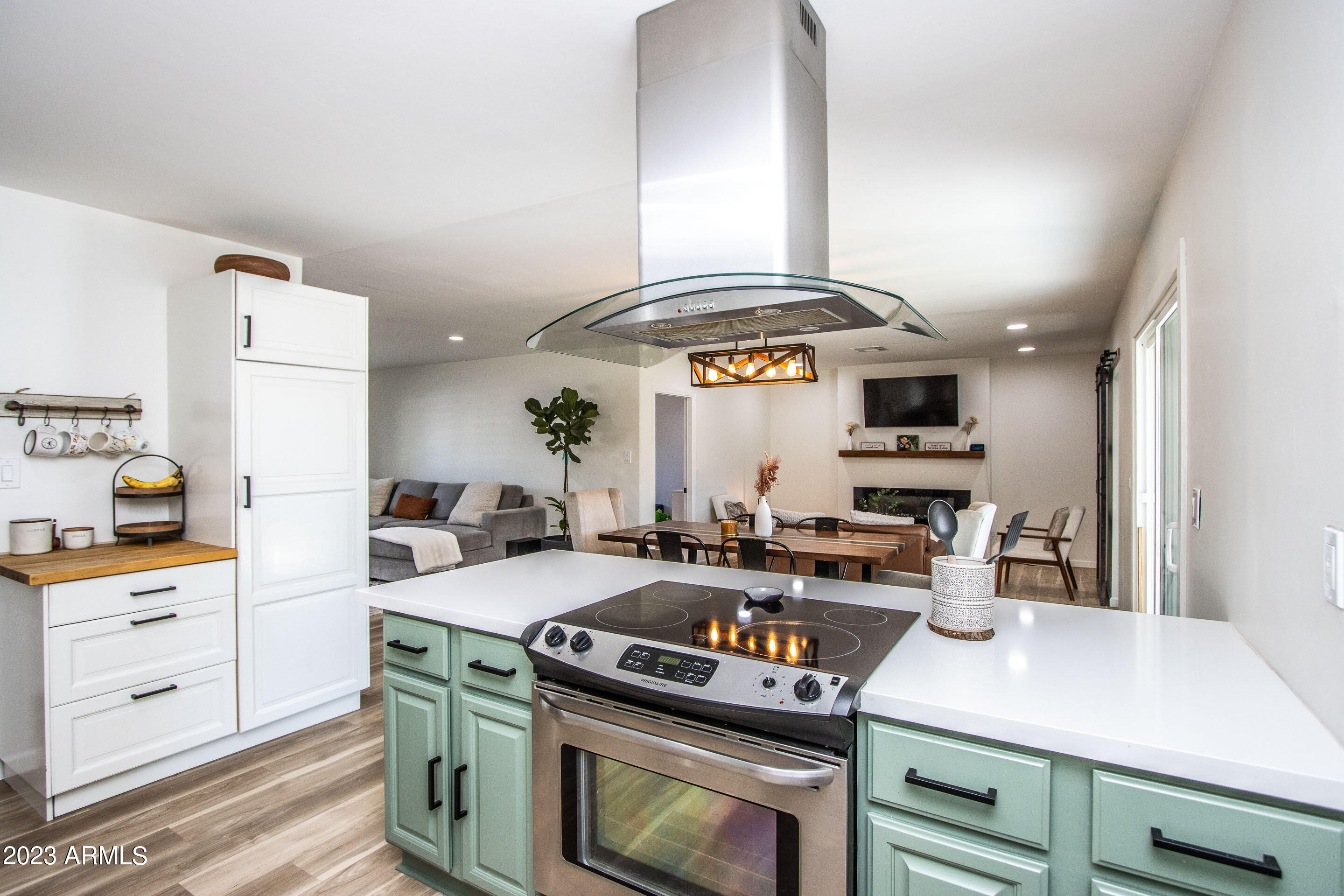 8349 E CYPRESS Street