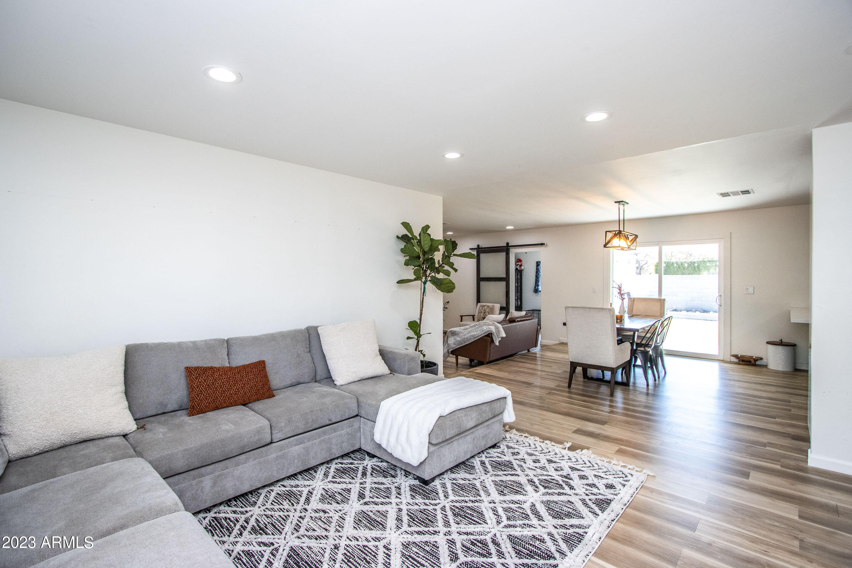 8349 E CYPRESS Street