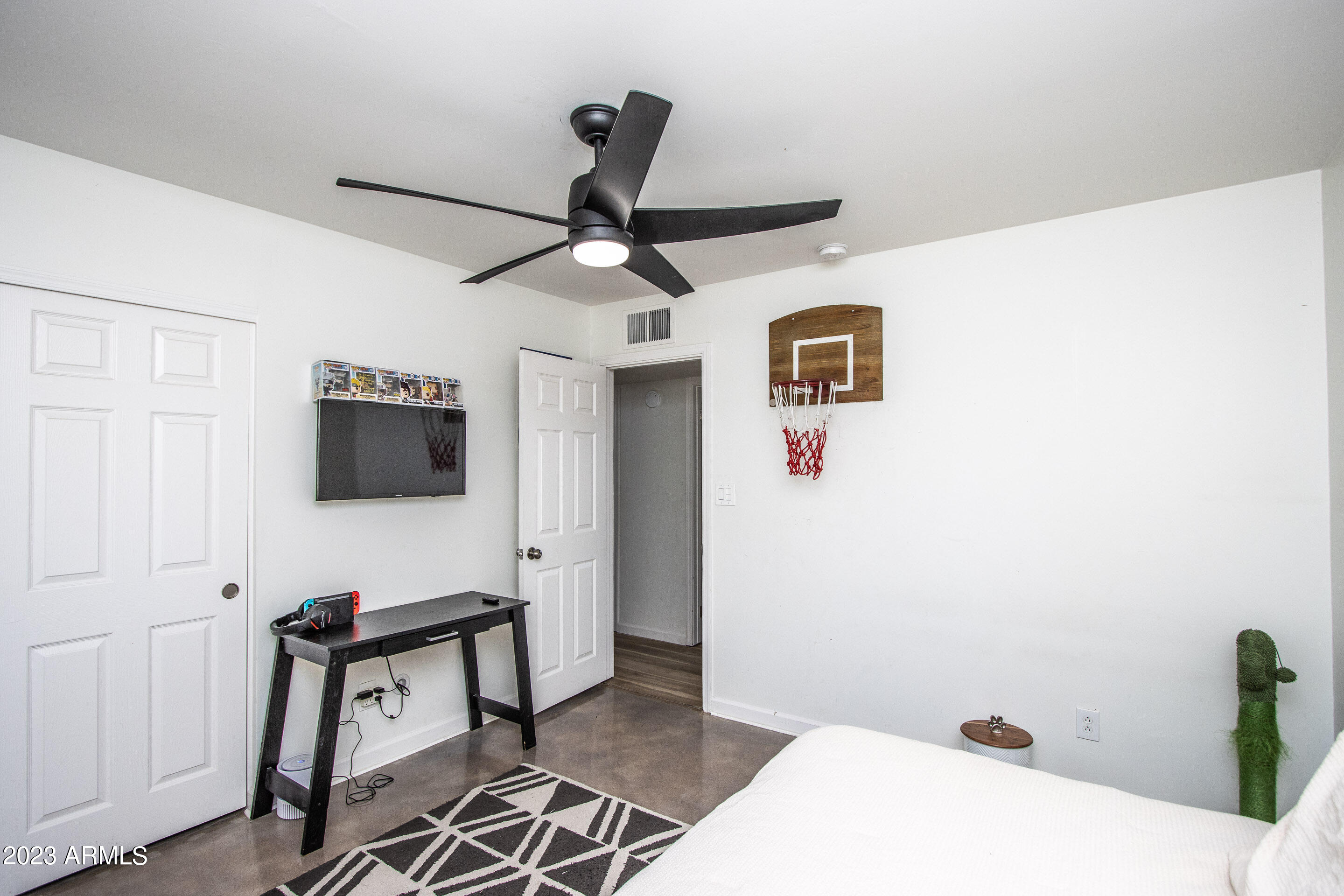 8349 E CYPRESS Street