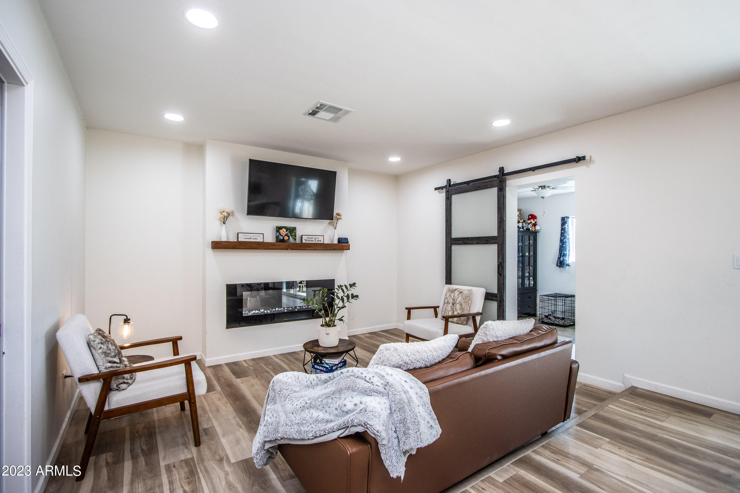 8349 E CYPRESS Street