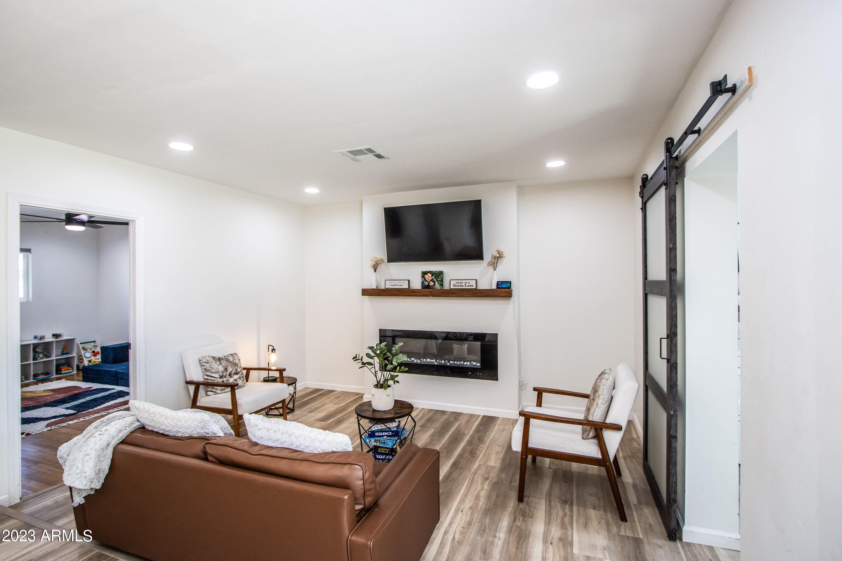 8349 E CYPRESS Street