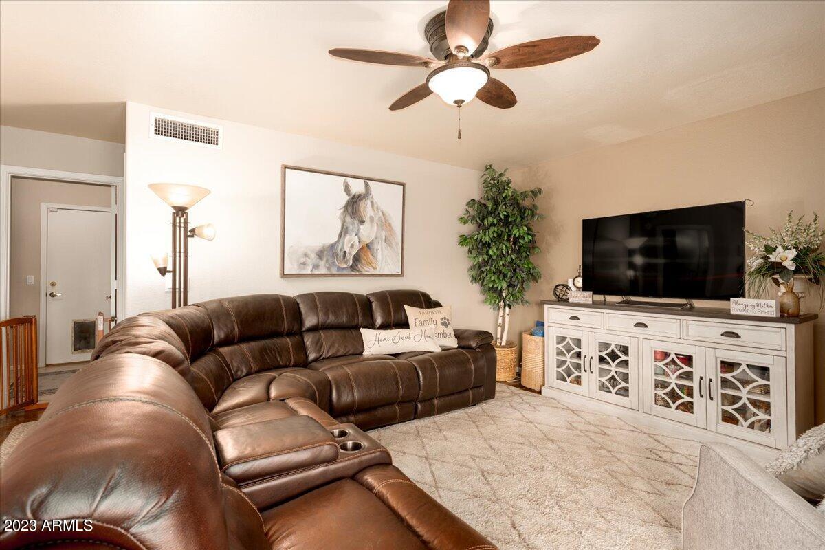 19011 N 47TH Circle