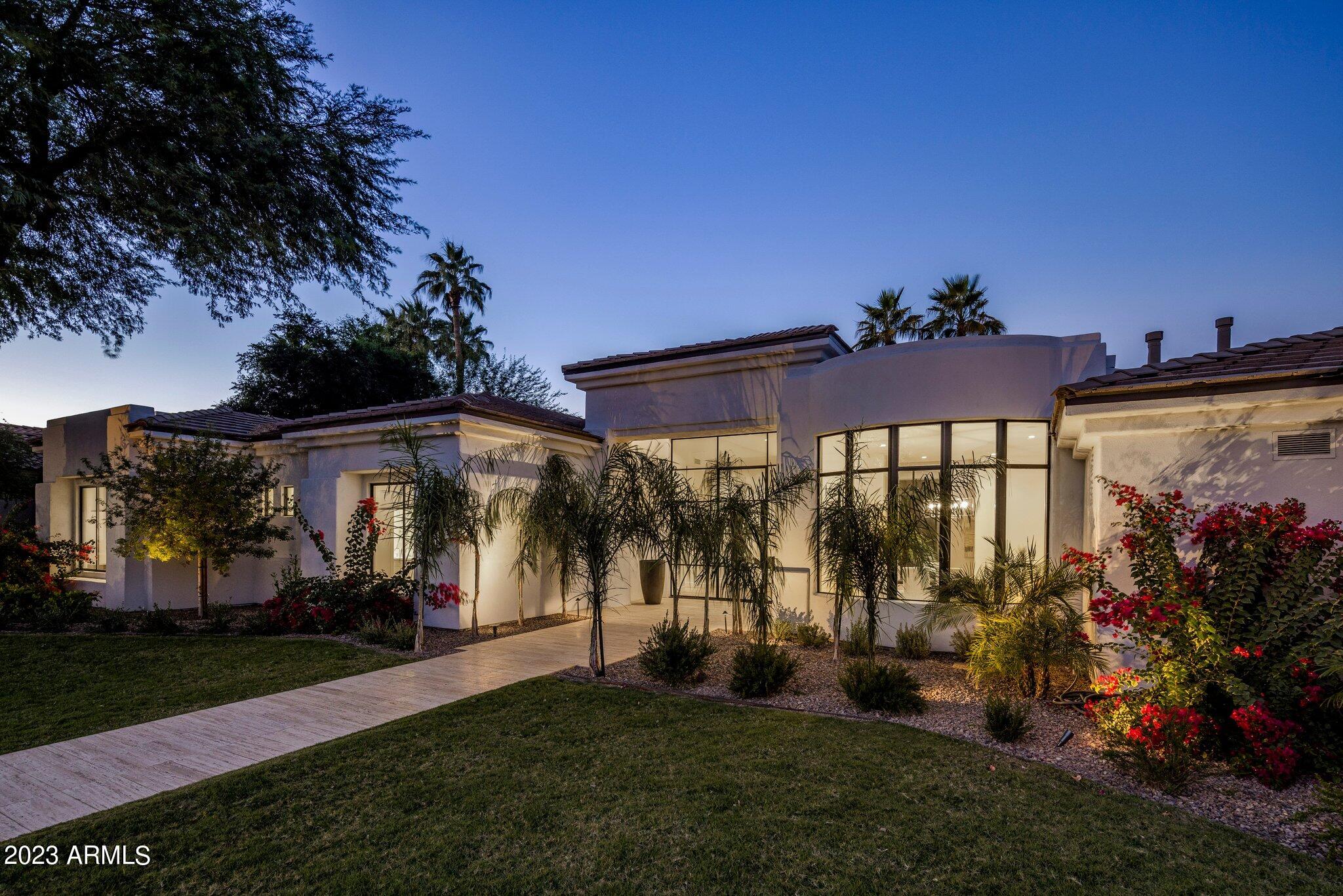 7172 E PARADISE RANCH Road