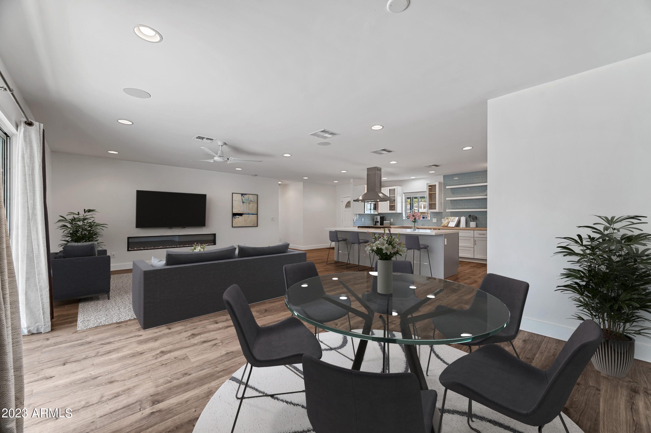5139 E VERDE Lane