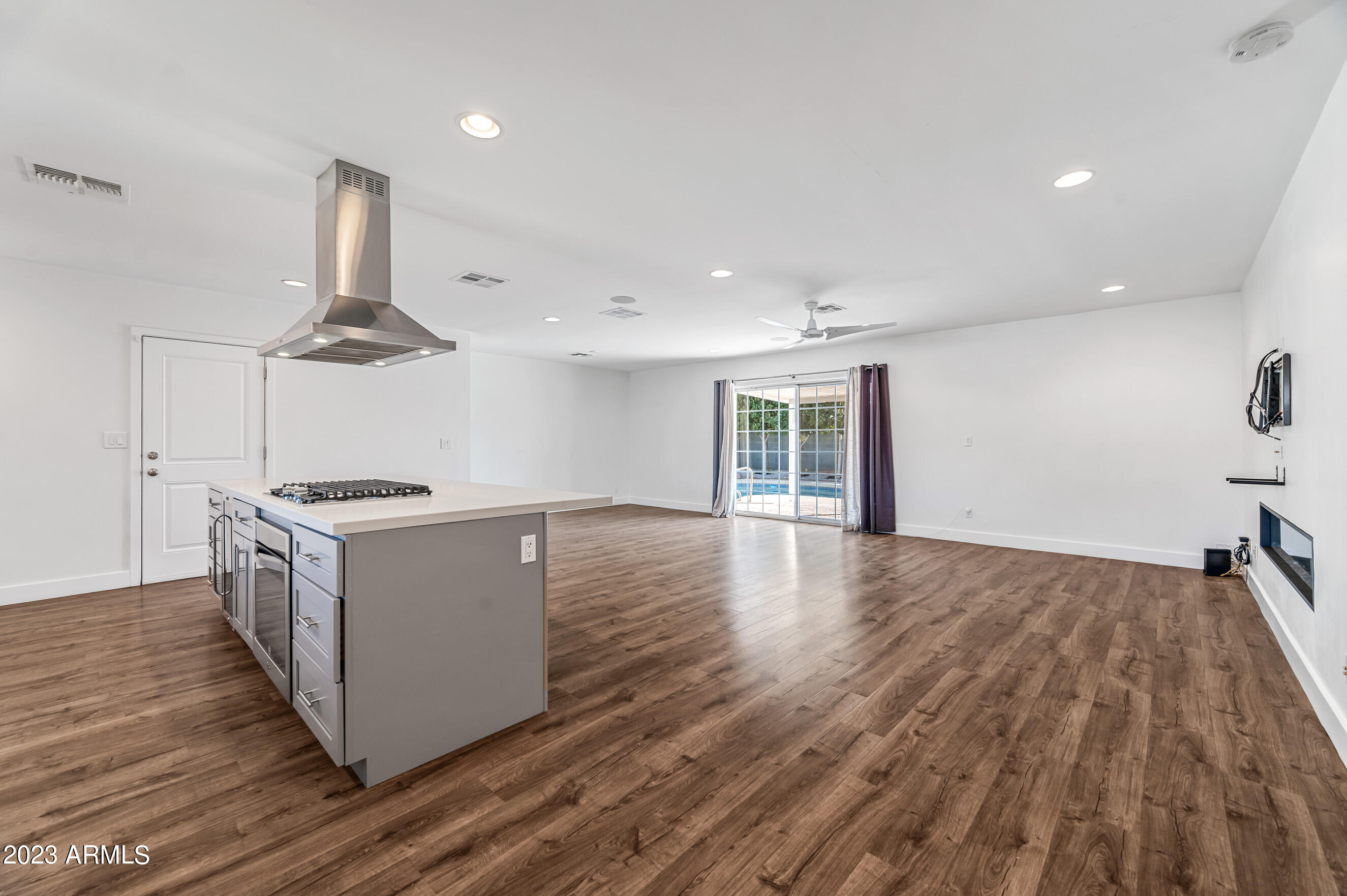 5139 E VERDE Lane