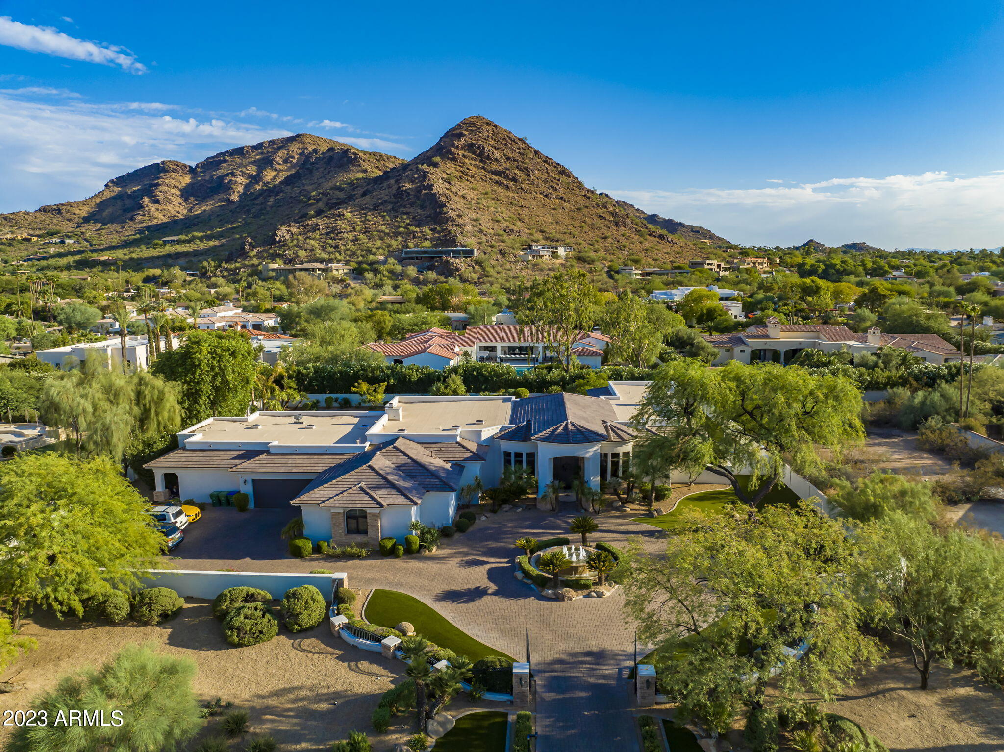 5441 E MOCKINGBIRD Lane