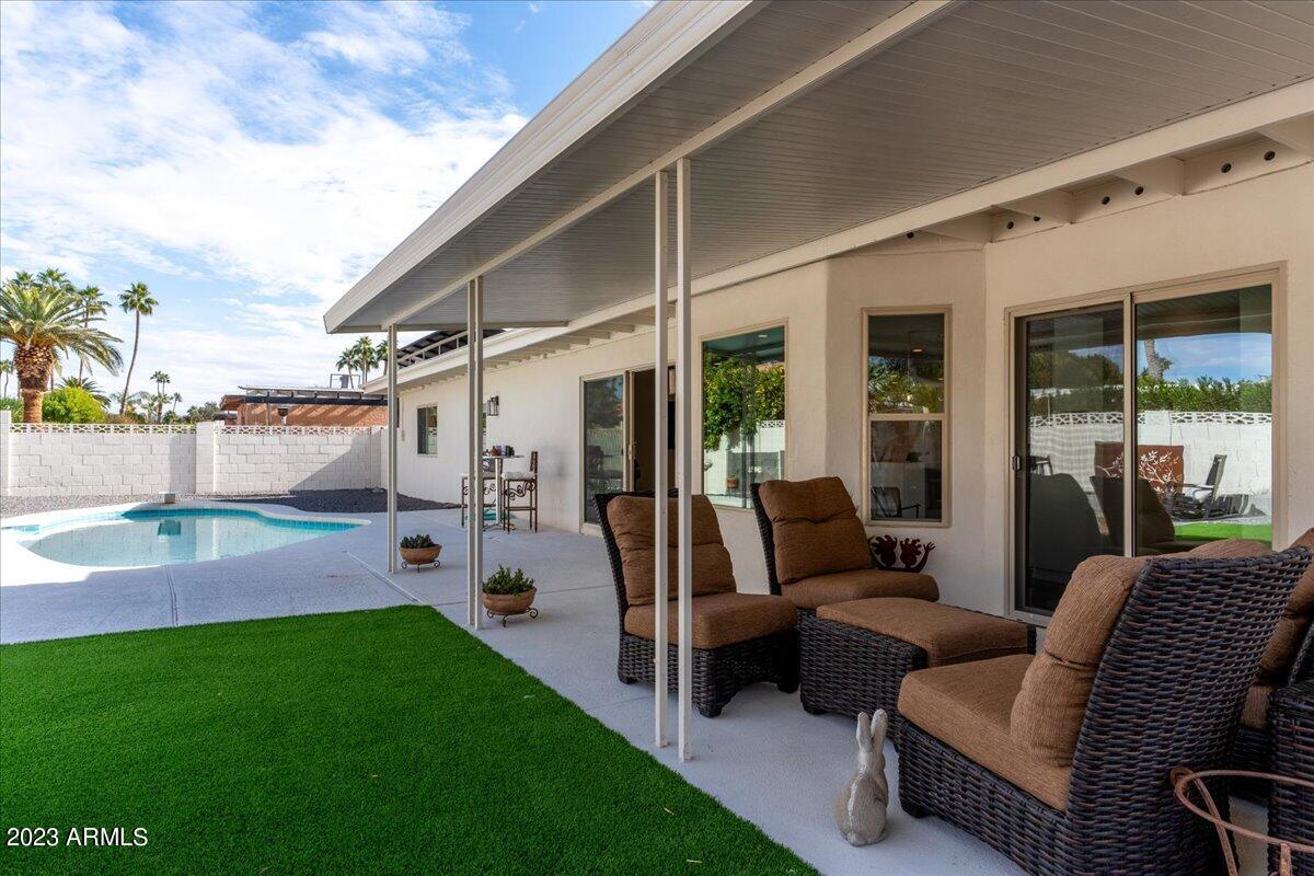 6622 E JEAN Drive