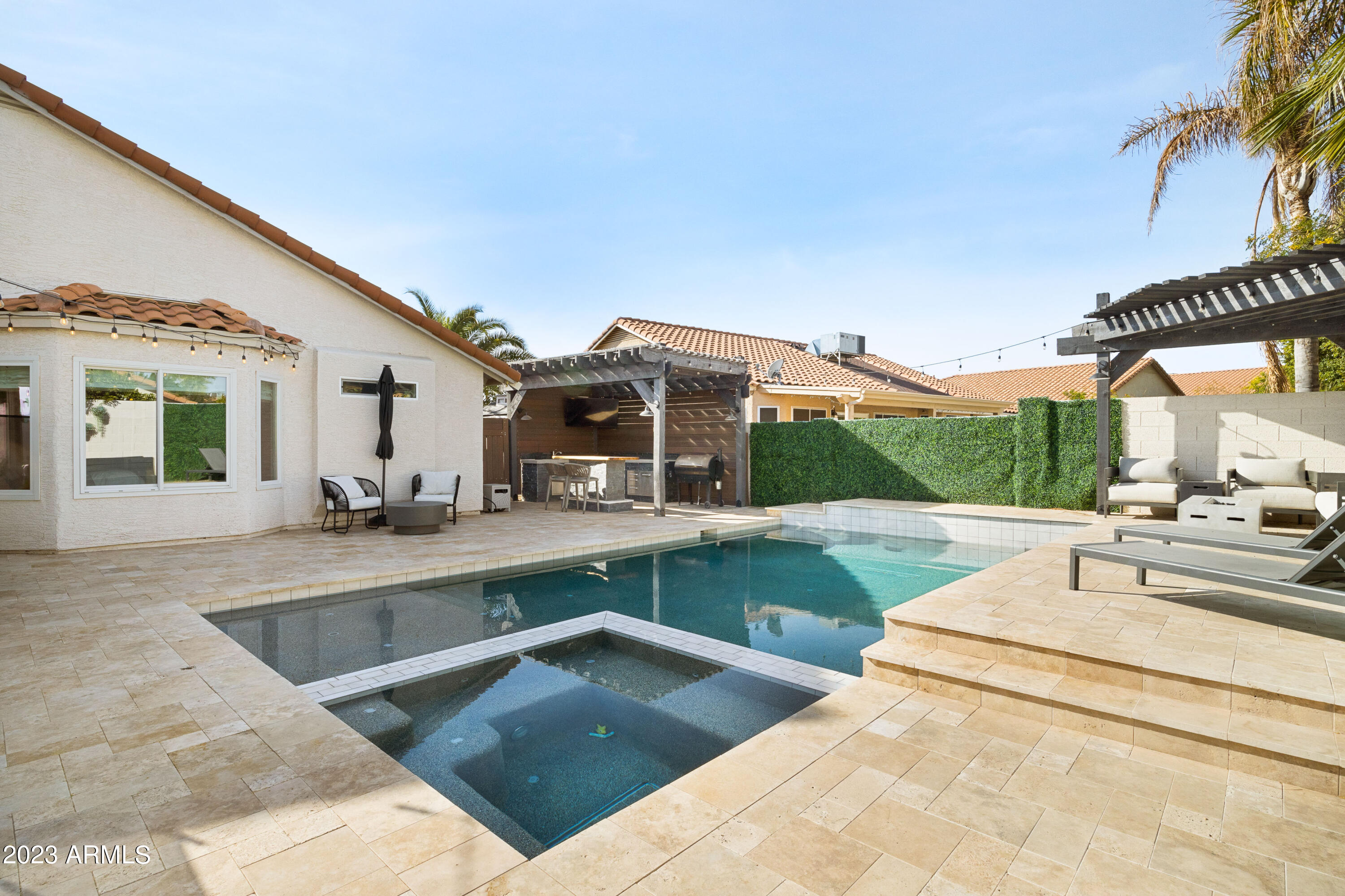 5742 E GELDING Drive