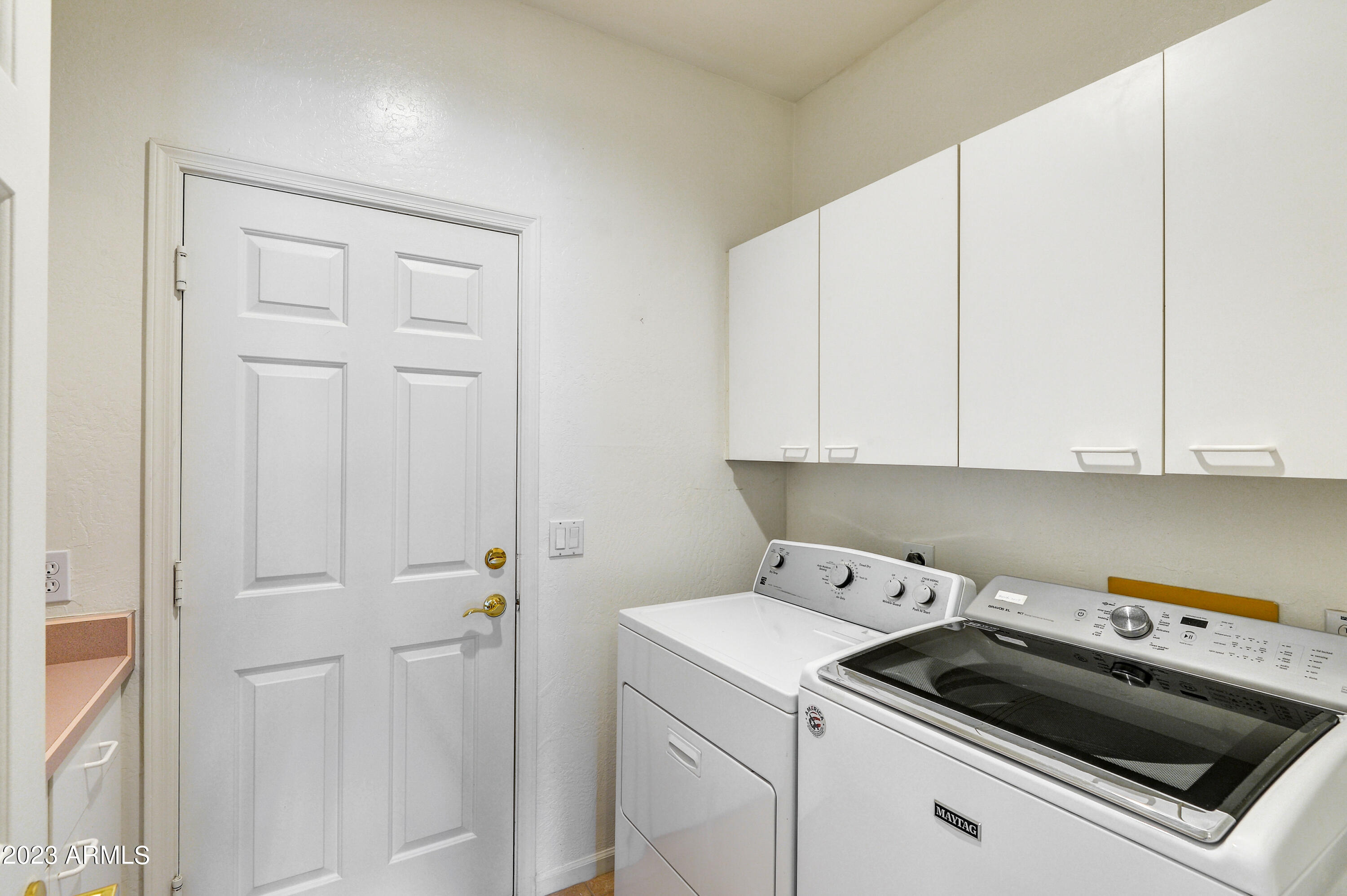 4147 E HANCOCK Drive