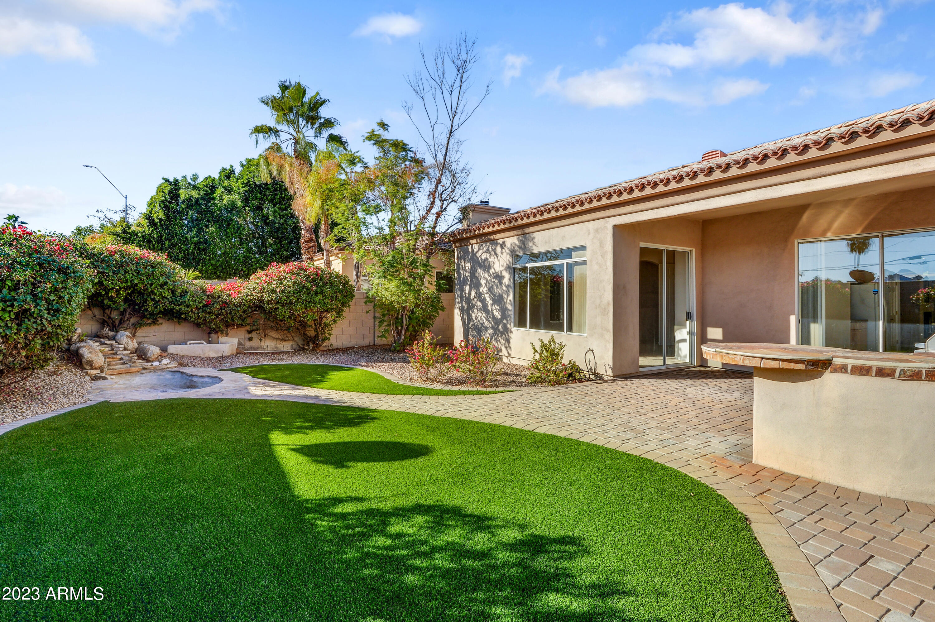 4147 E HANCOCK Drive