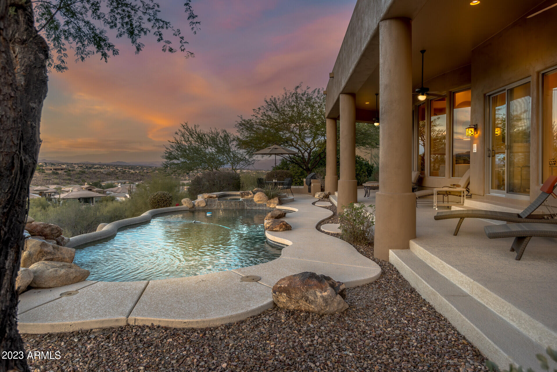 13634 N SUNSET Drive