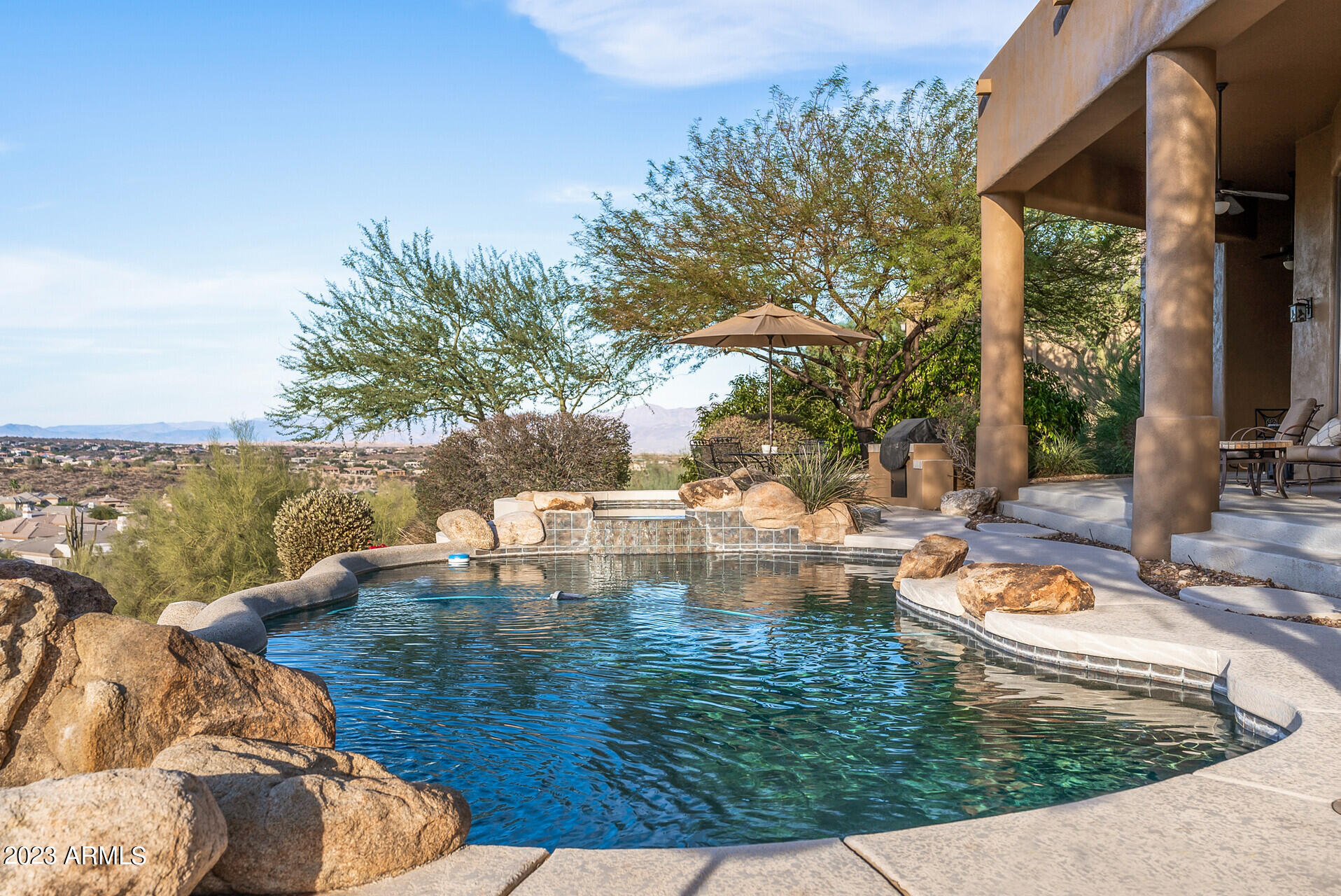 13634 N SUNSET Drive
