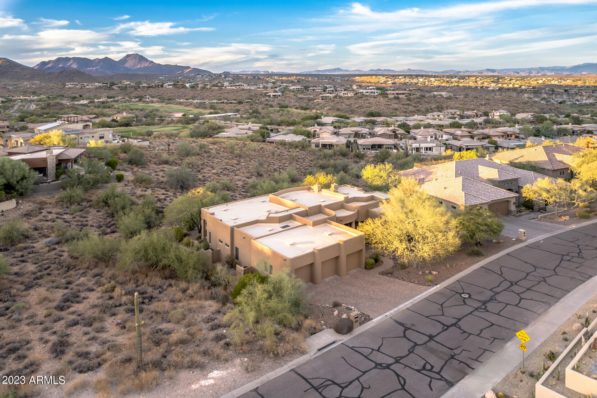 13634 N SUNSET Drive