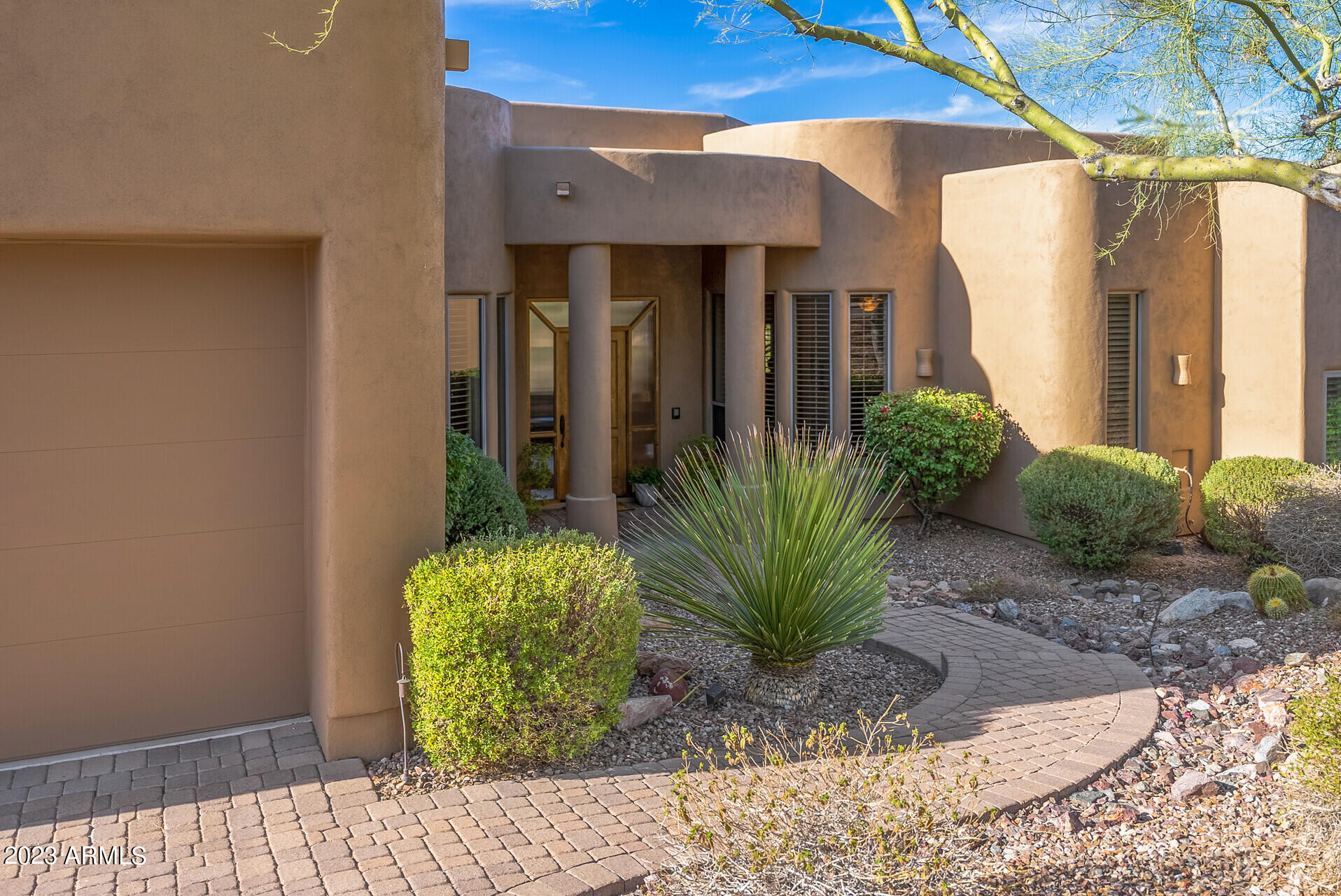 13634 N SUNSET Drive