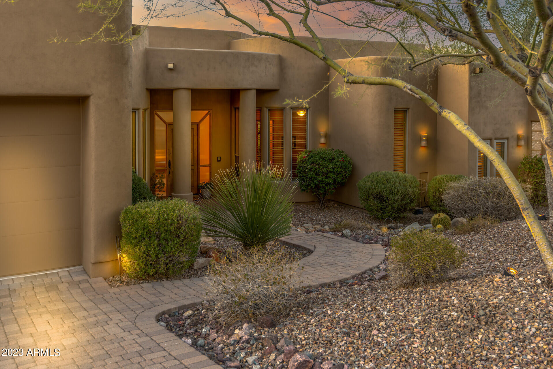 13634 N SUNSET Drive
