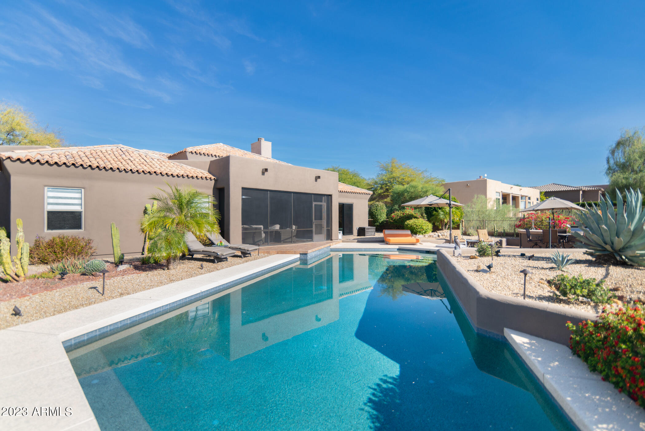 9349 E MONUMENT Drive