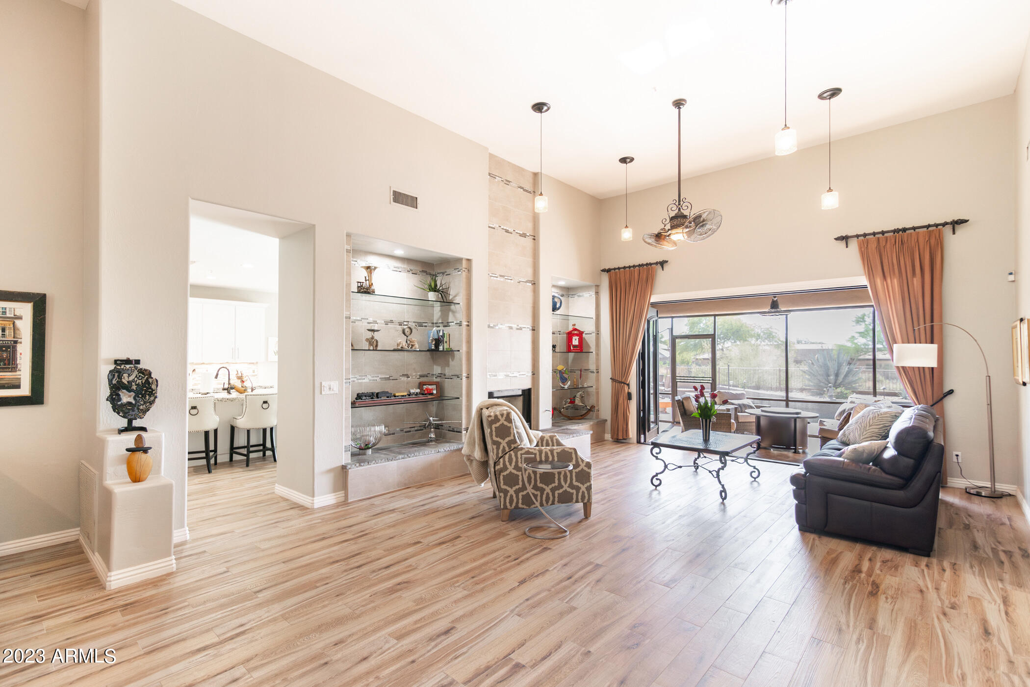 9349 E MONUMENT Drive