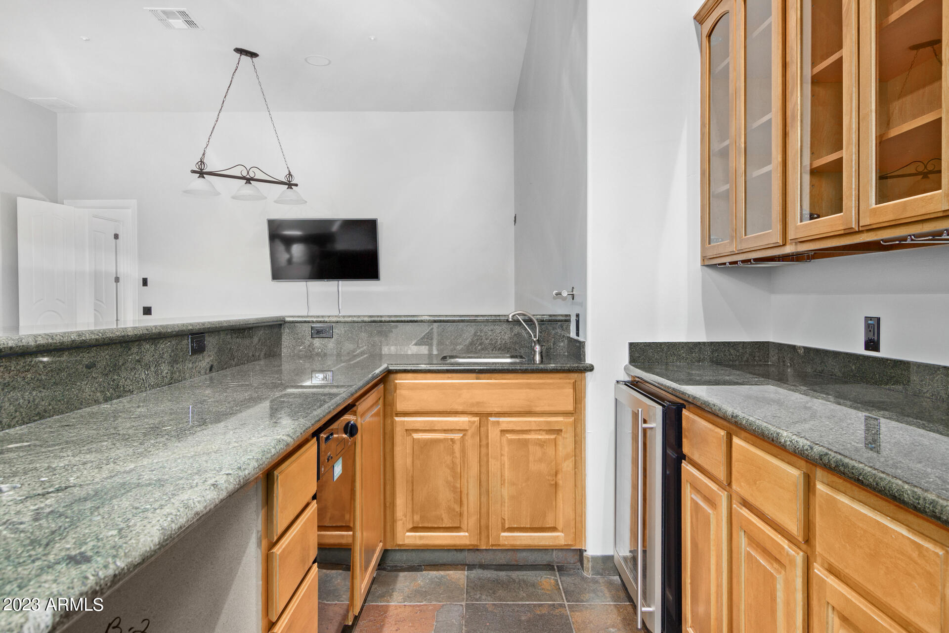 8144 E OLESEN Road