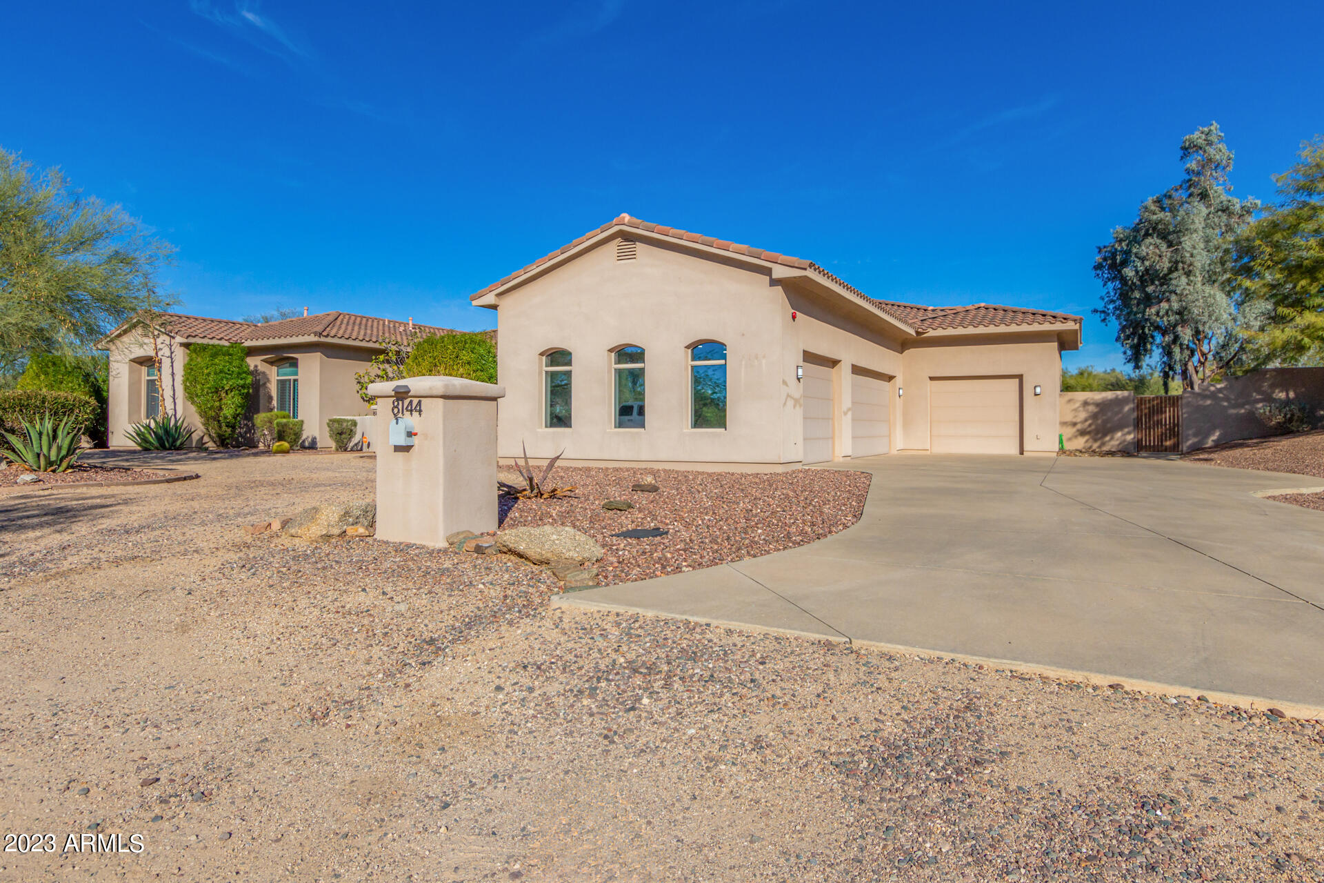 8144 E OLESEN Road