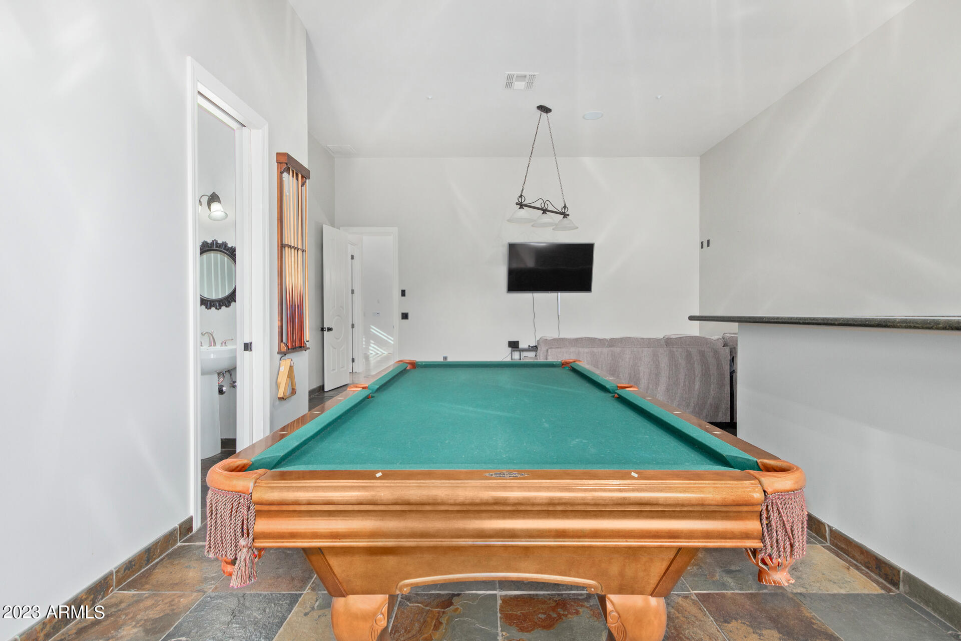 8144 E OLESEN Road