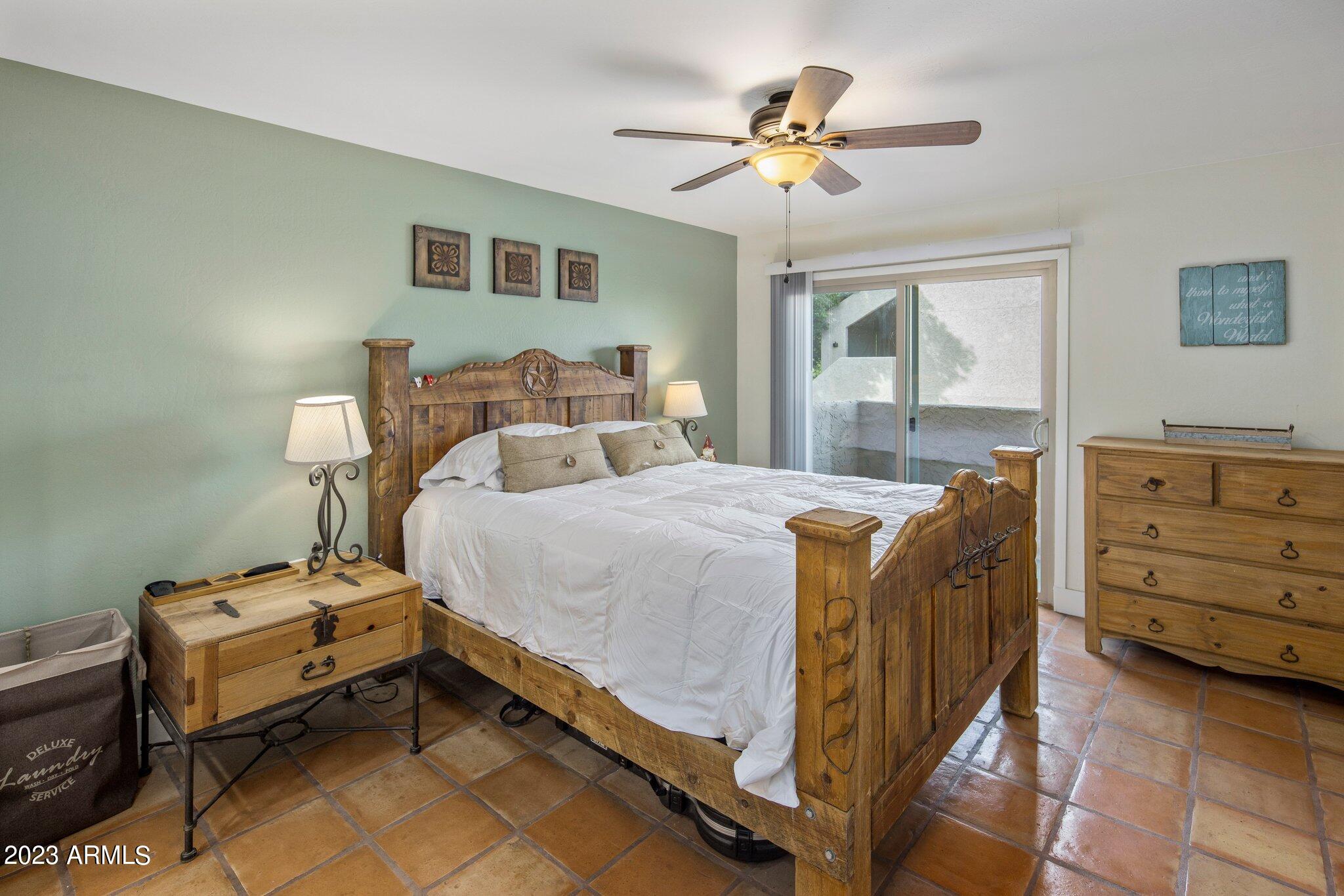 1203 E NORTHSHORE Drive, 131