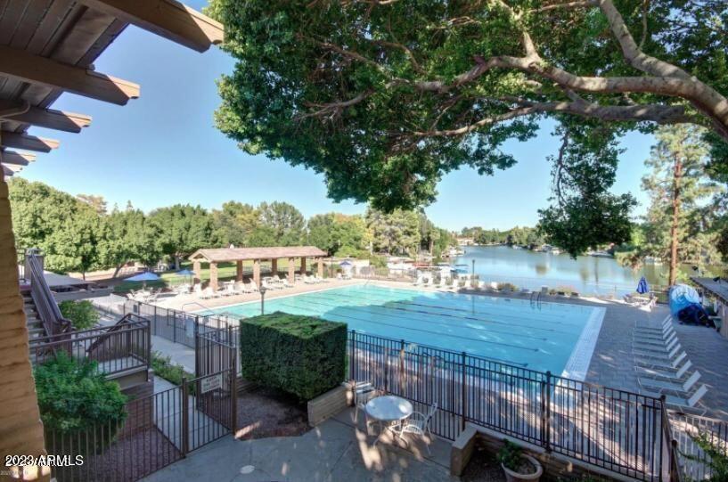 1203 E NORTHSHORE Drive, 131