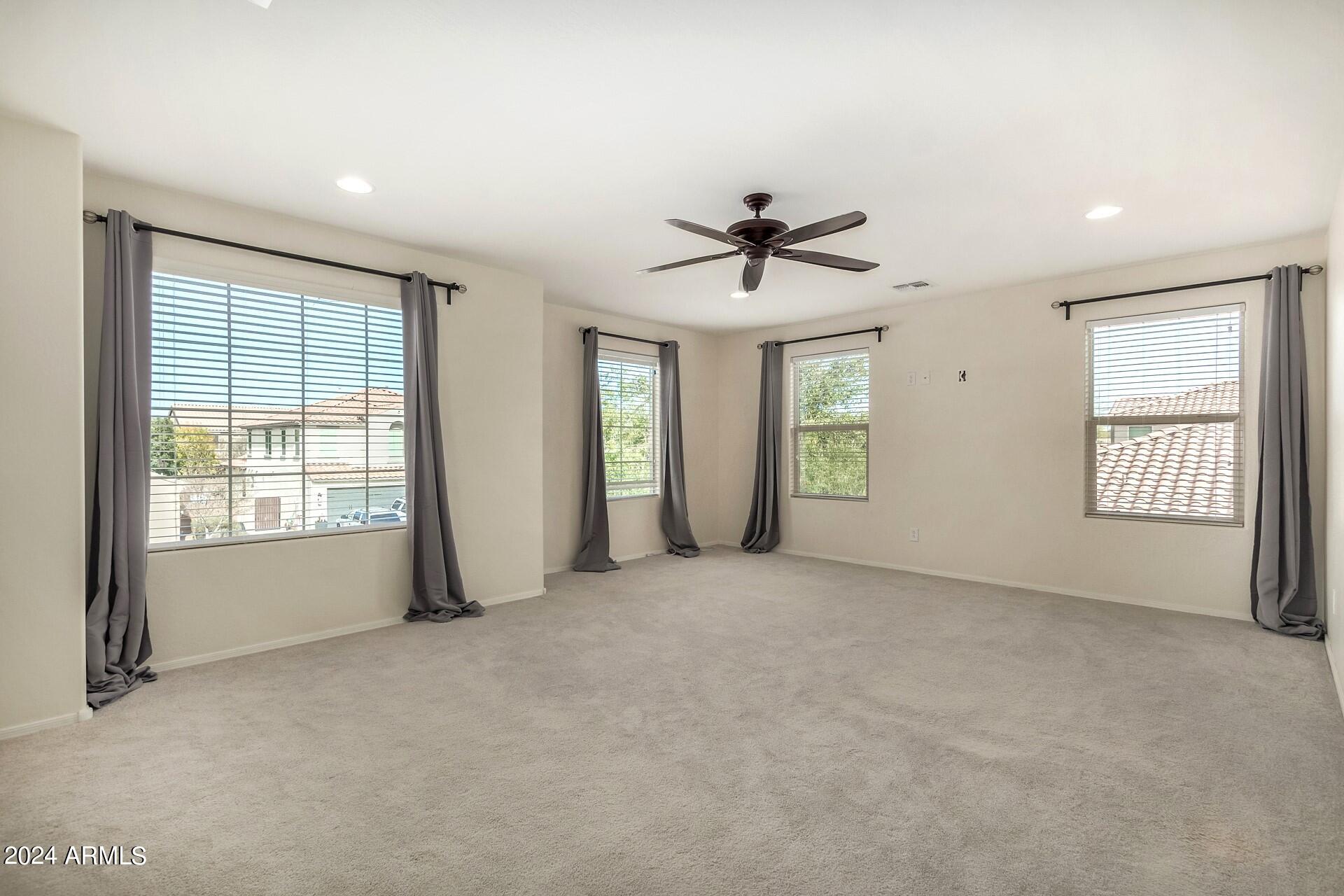 2045 E FLINTLOCK Drive