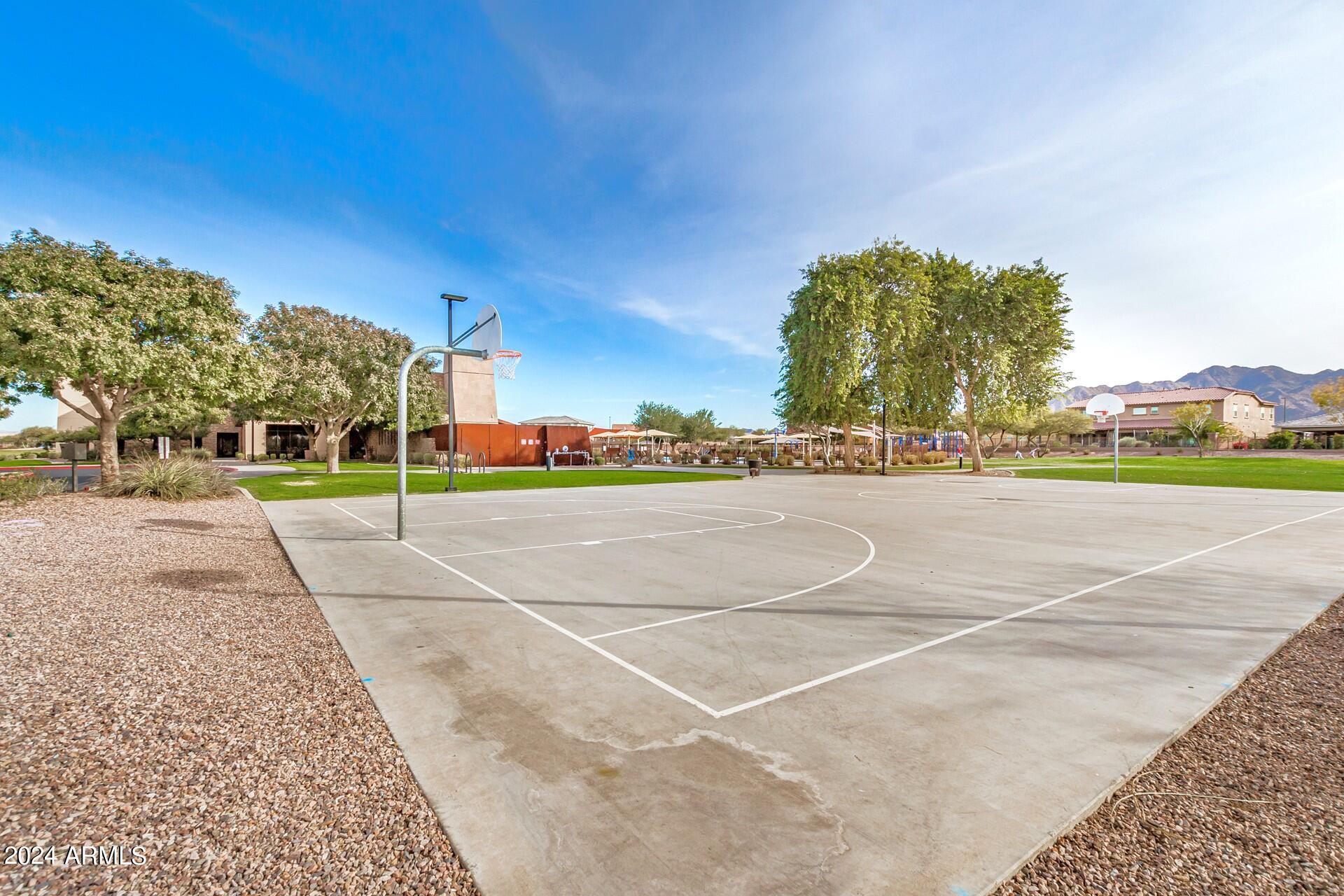 2045 E FLINTLOCK Drive