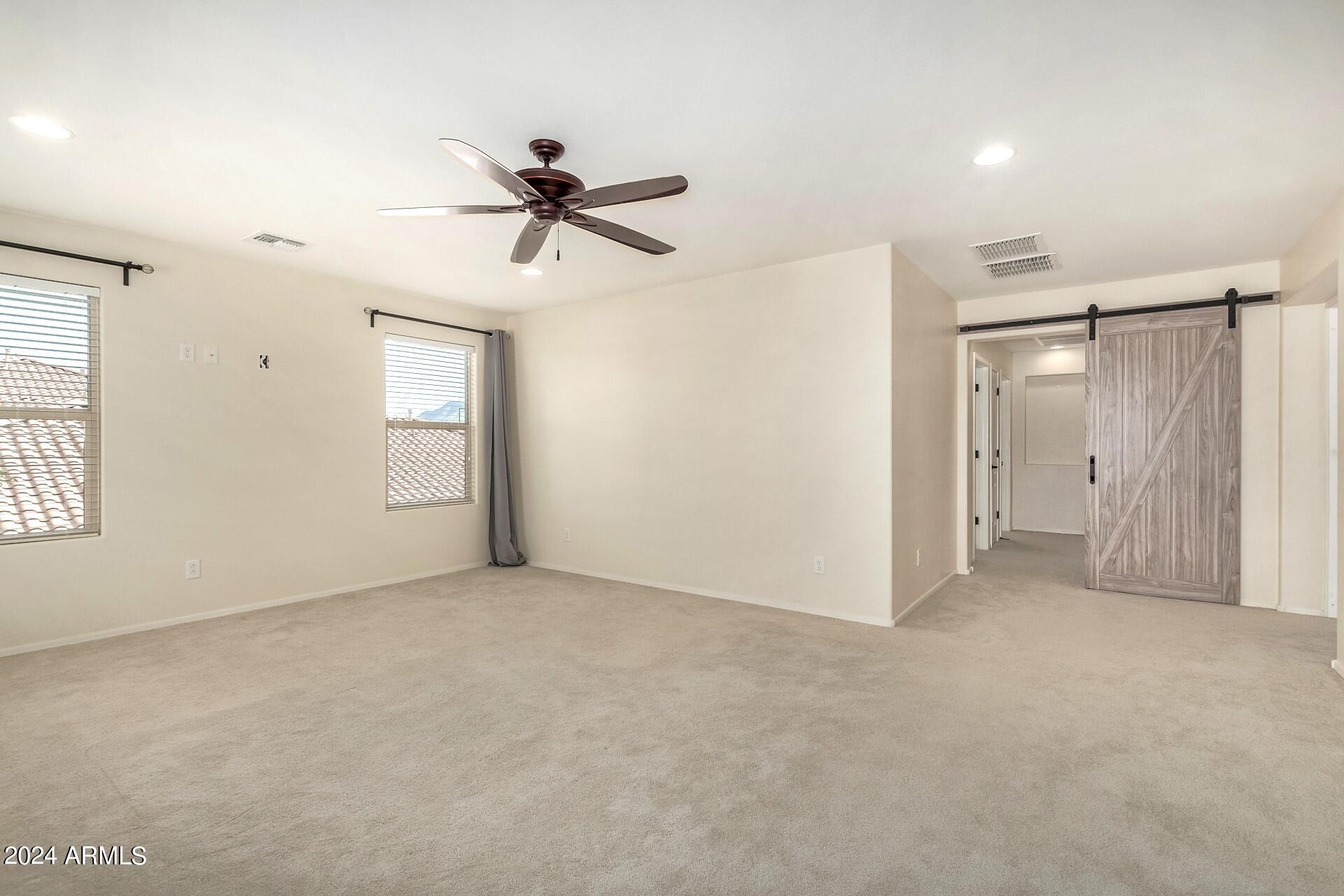 2045 E FLINTLOCK Drive