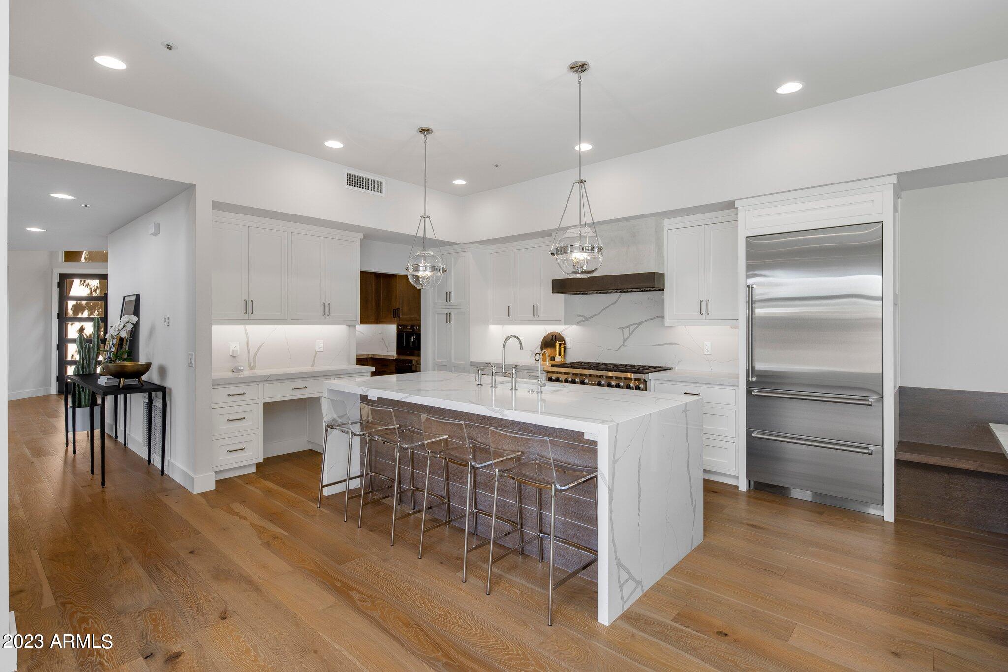 6711 E CAMELBACK Road, 49