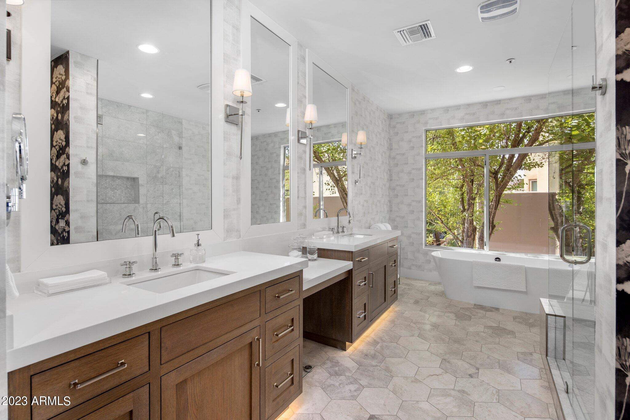 6711 E CAMELBACK Road, 49