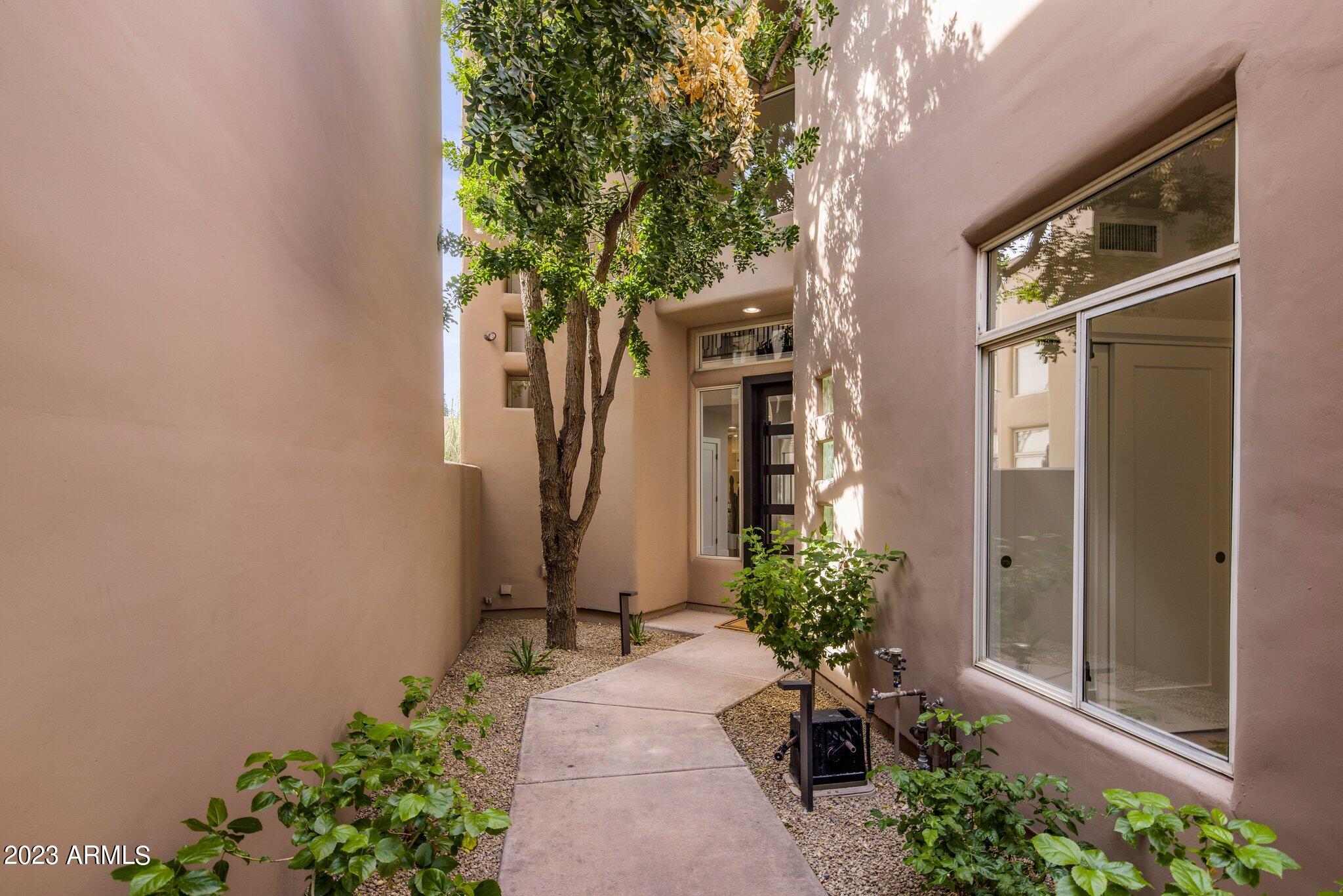 6711 E CAMELBACK Road, 49