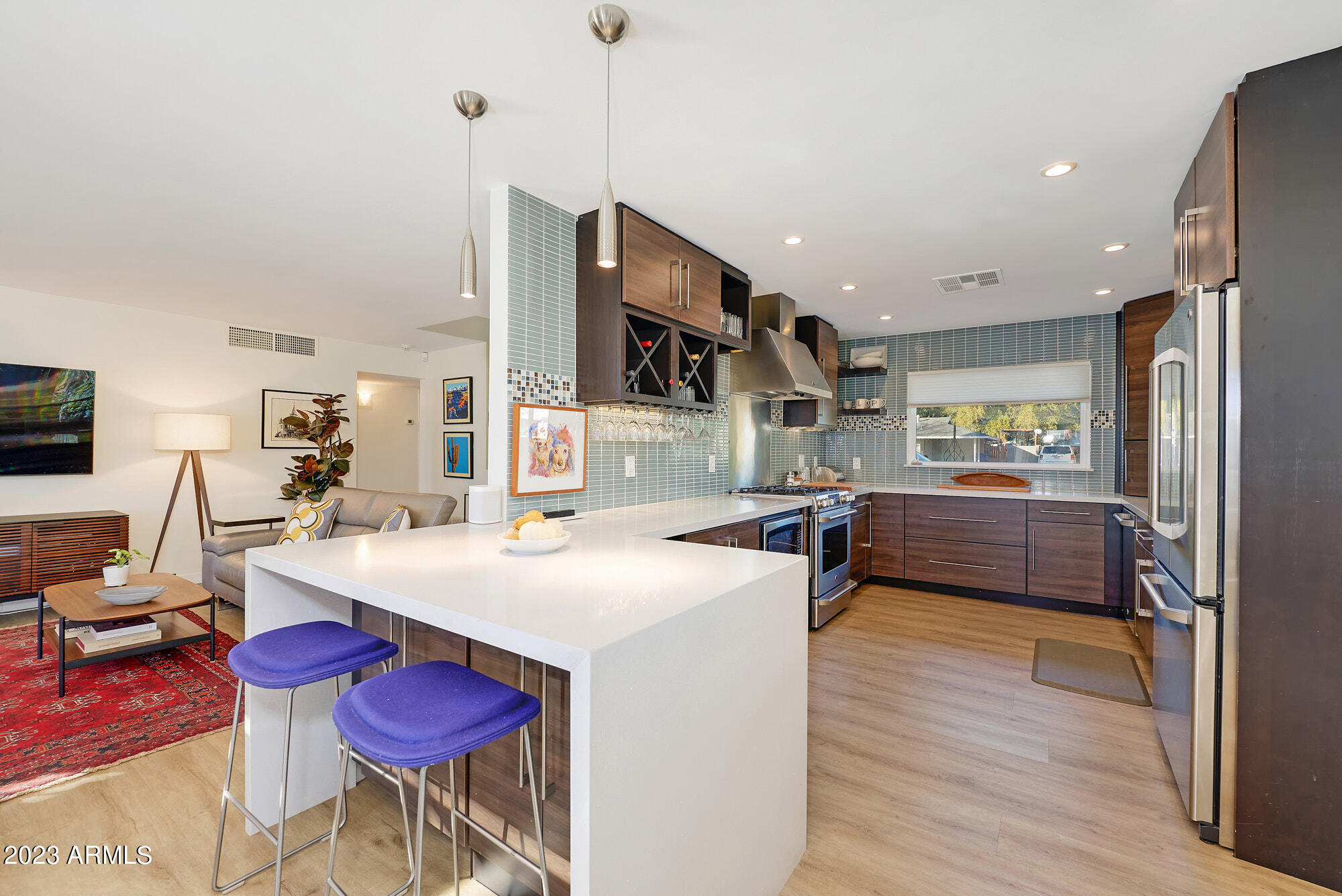 1203 W COLTER Street