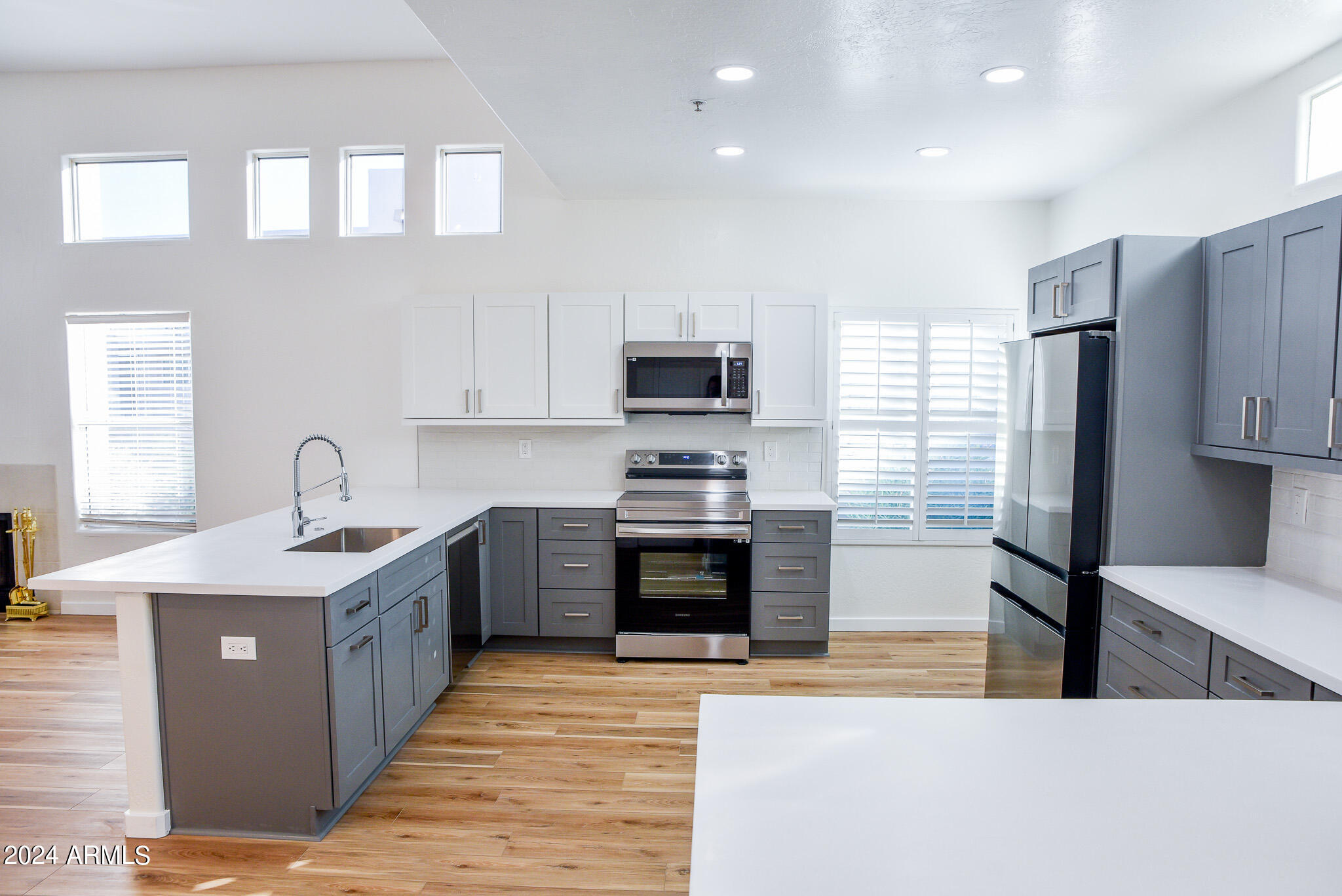 11260 N 92ND Street, 1072