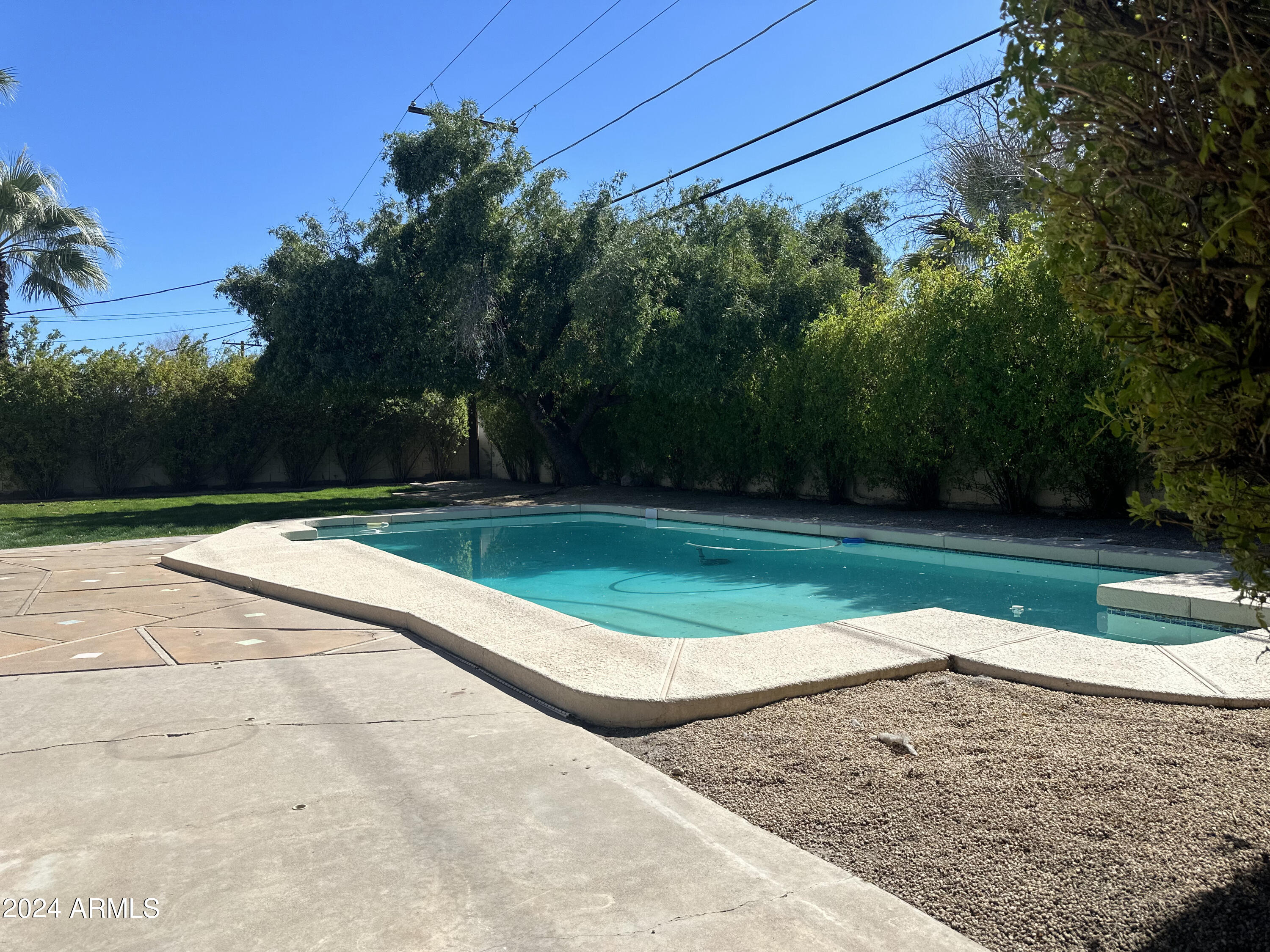 8027 E AVALON Drive