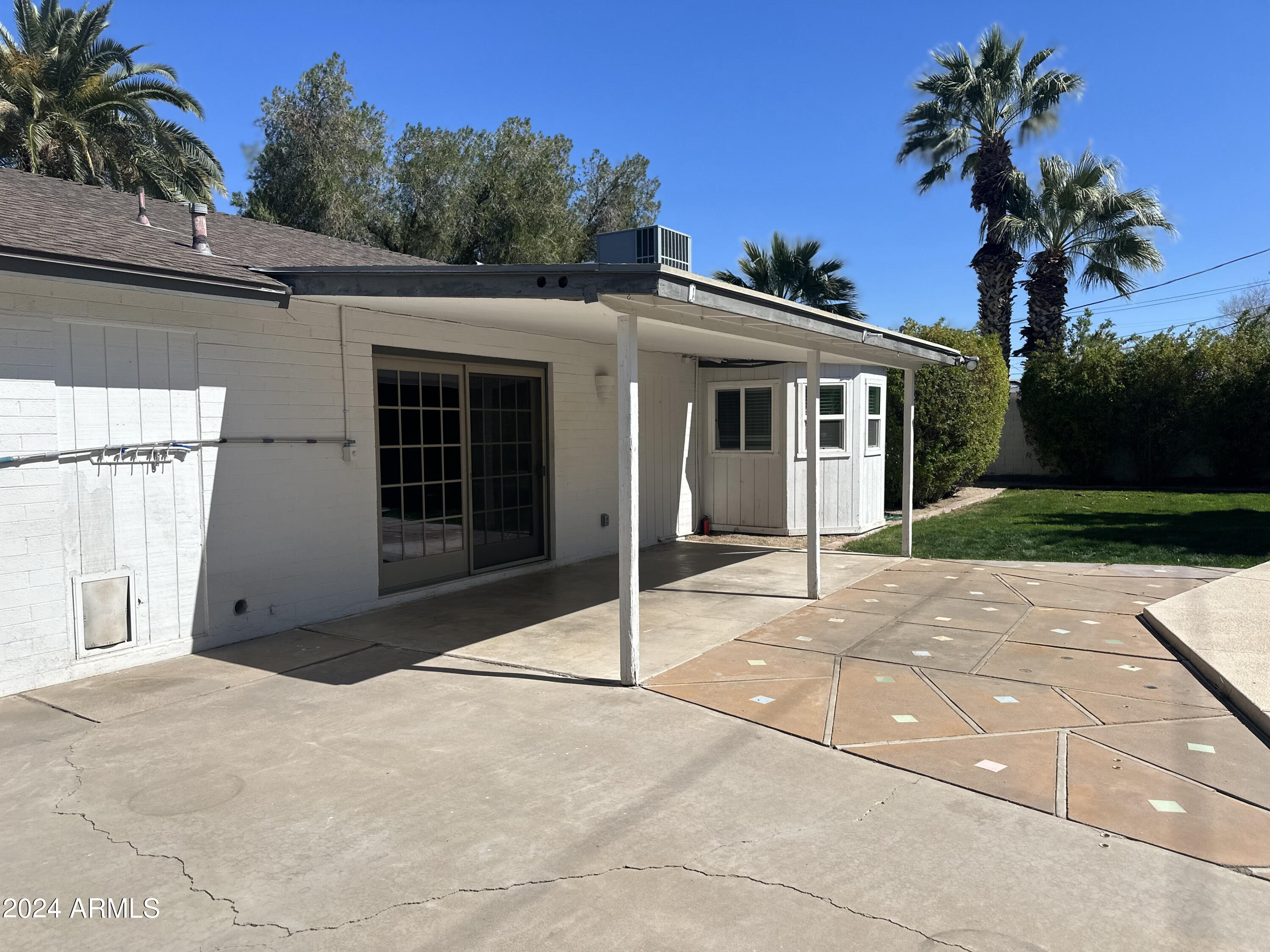 8027 E AVALON Drive