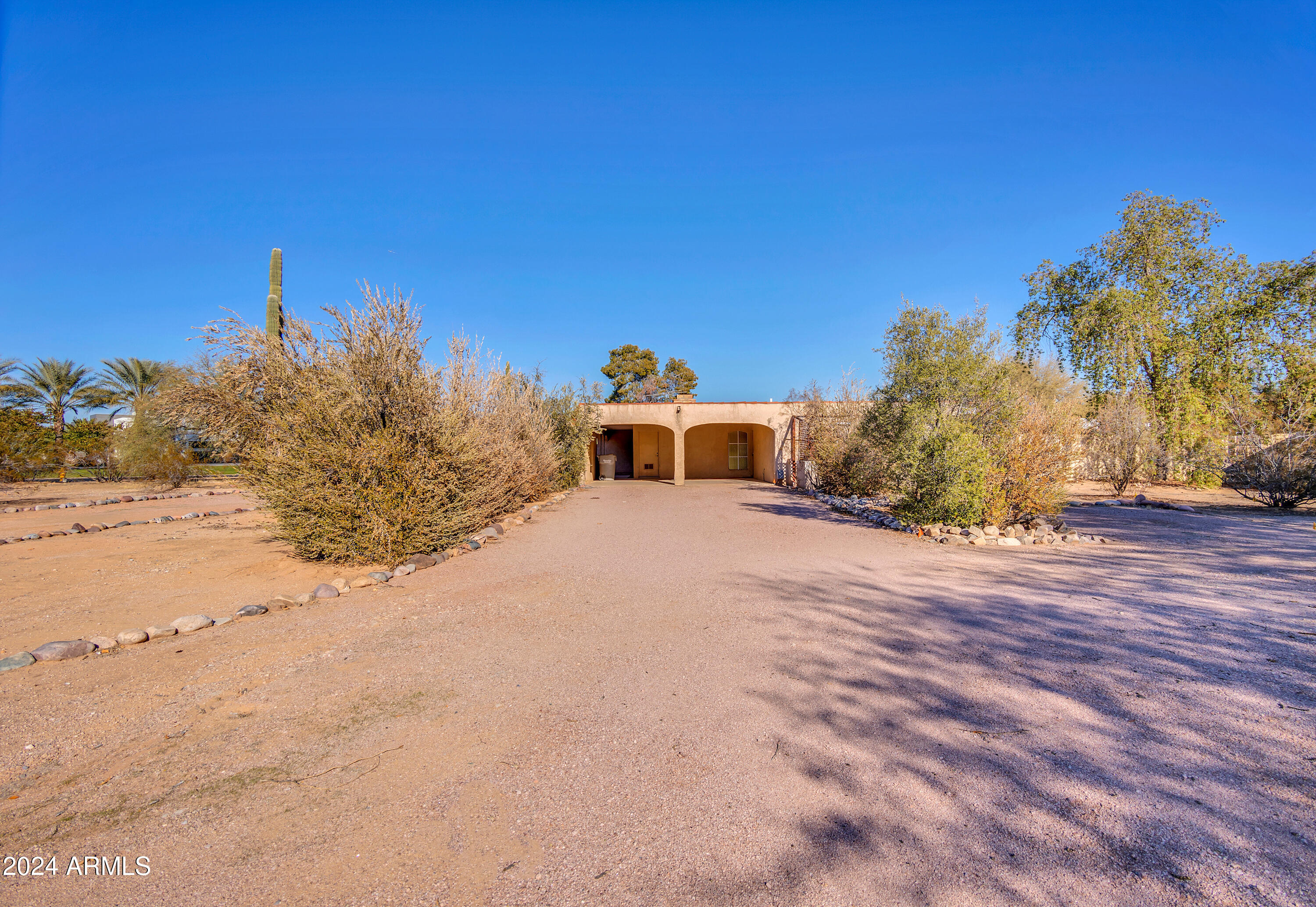 6633 E HORSESHOE Road