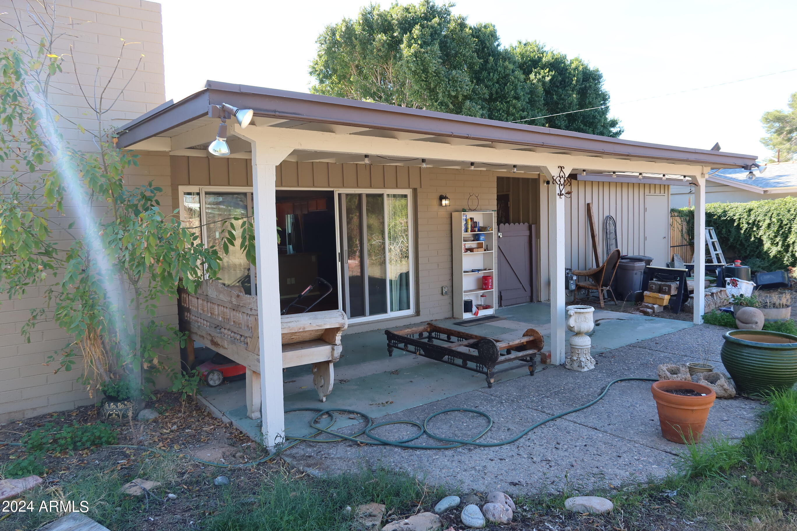 4434 E MITCHELL Drive