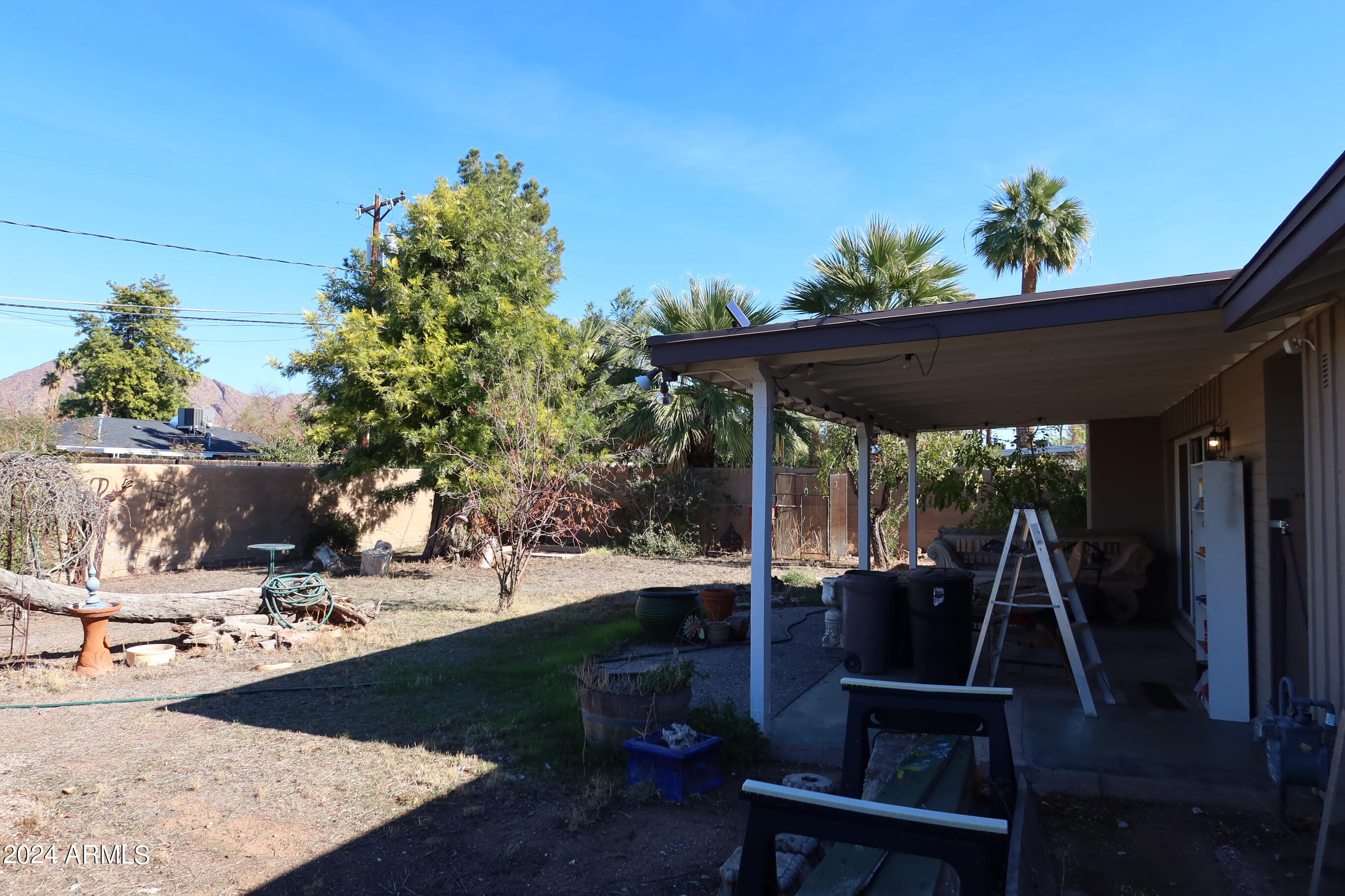 4434 E MITCHELL Drive
