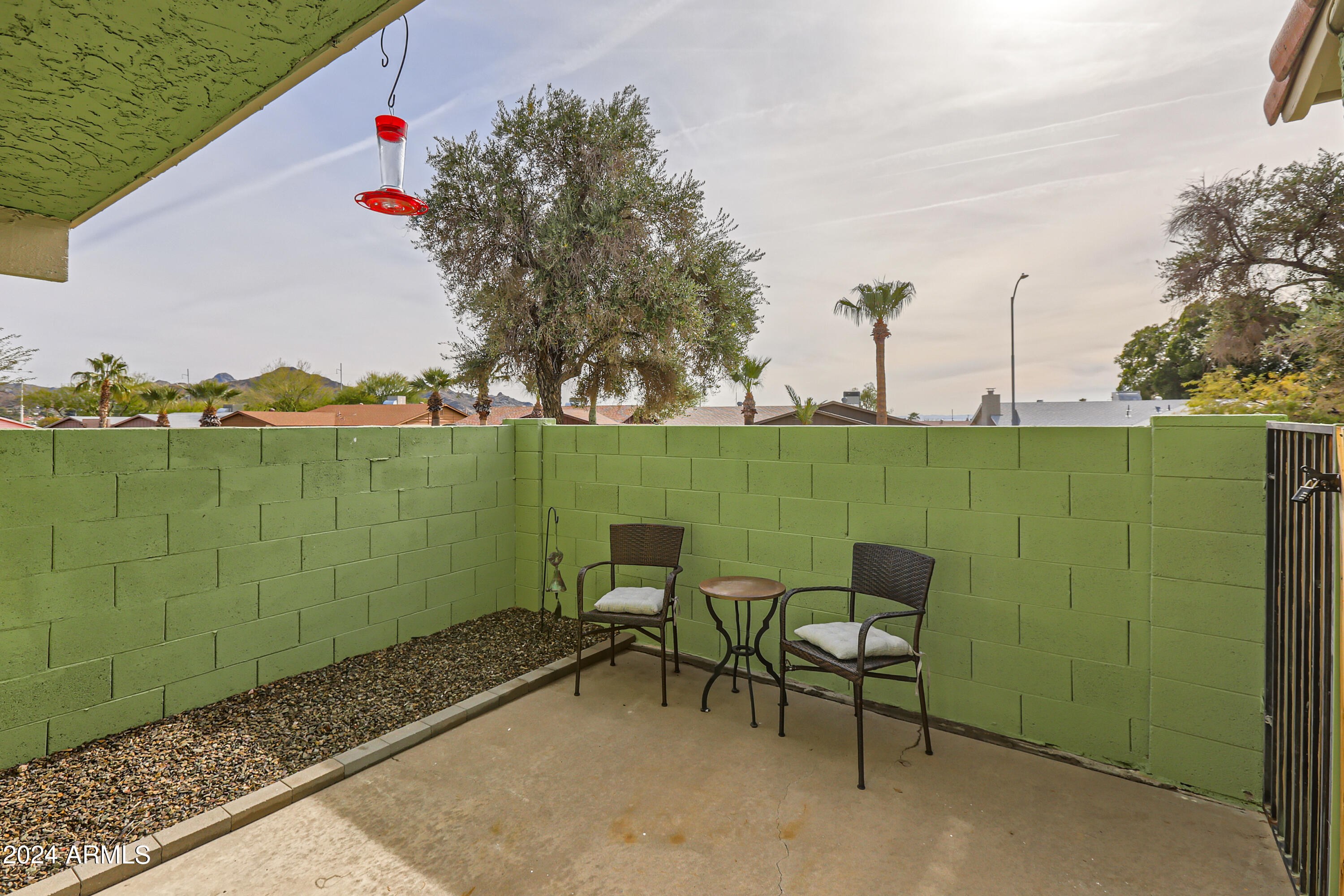 10202 N 8TH Place, B