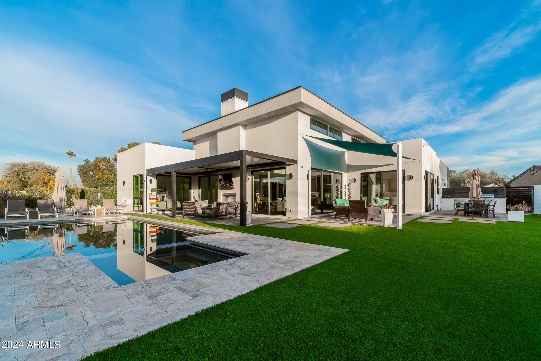 4223 E SAINT JOSEPH Way