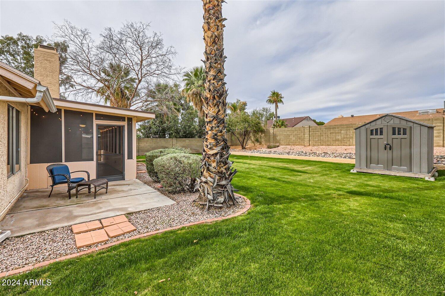 4208 E EVERETT Drive
