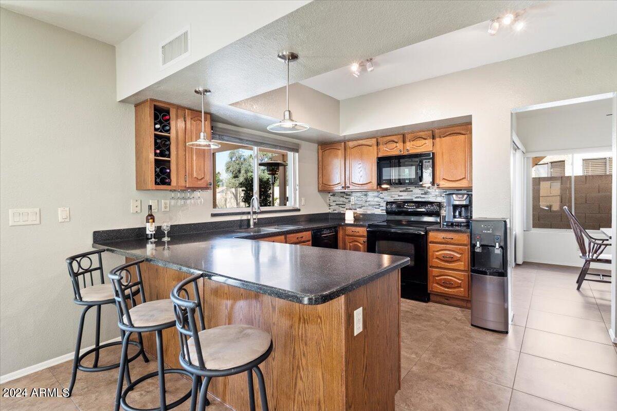 3828 N CARNATION Lane