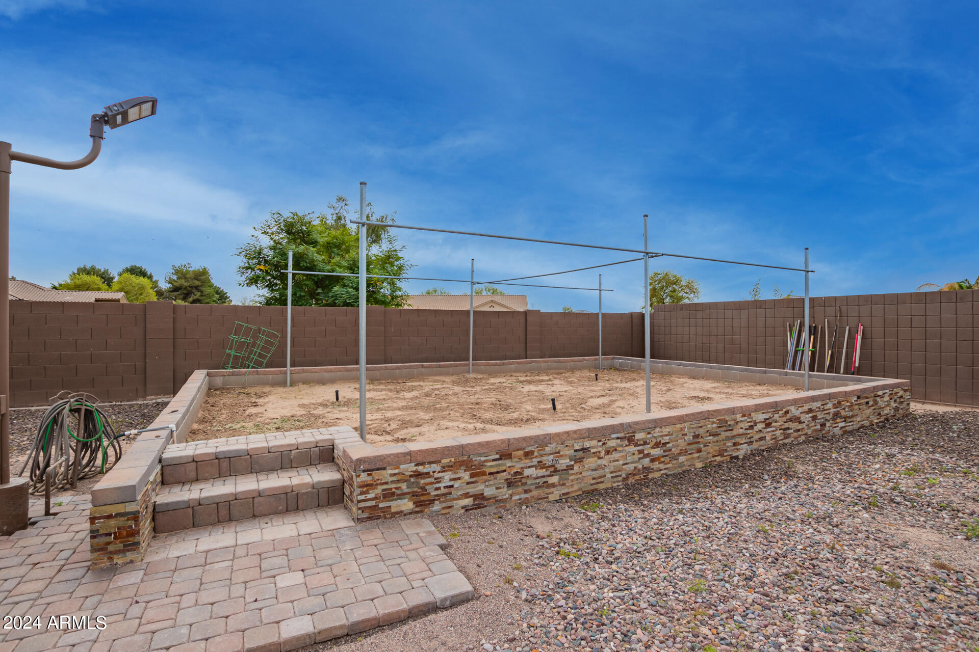 16697 W MOHAVE Street