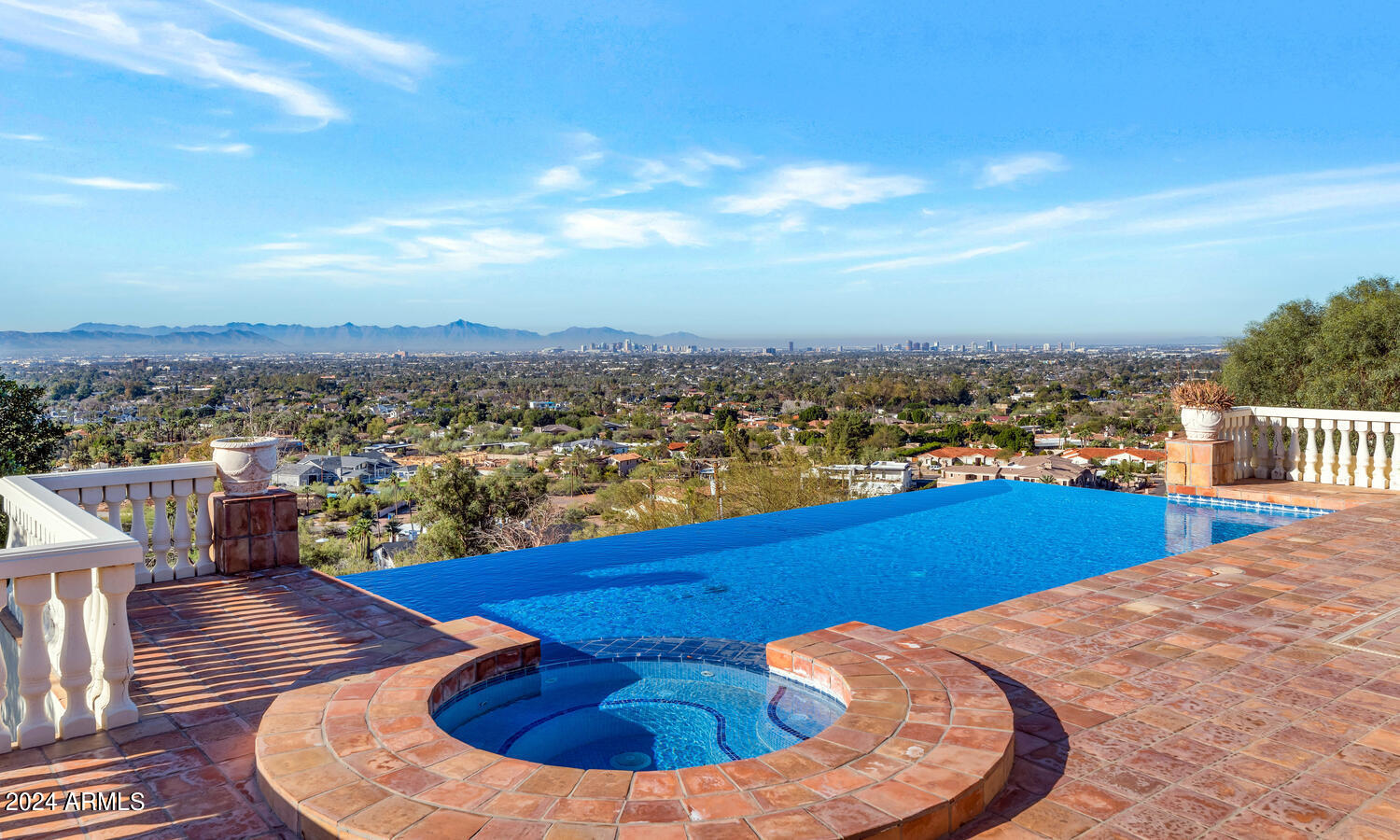 5401 E VALLE VISTA Road