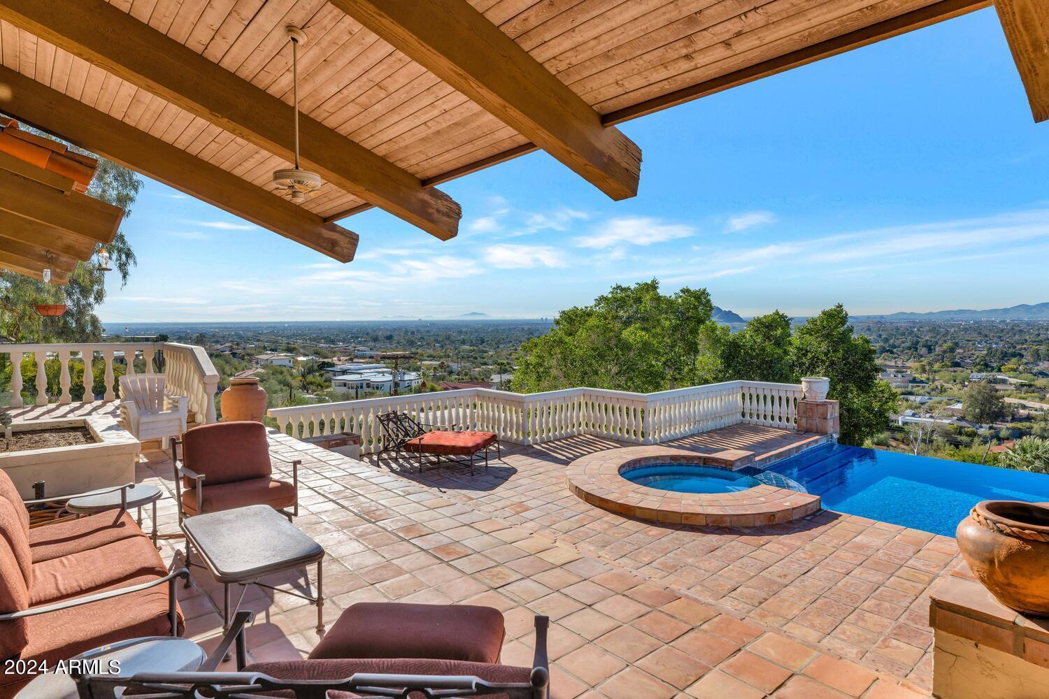 5401 E VALLE VISTA Road