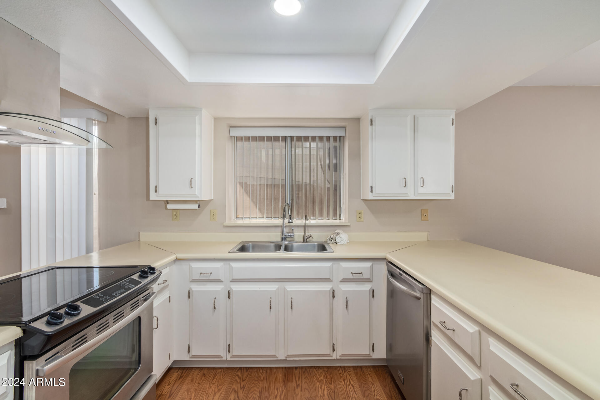 4216 W VILLA RITA Drive