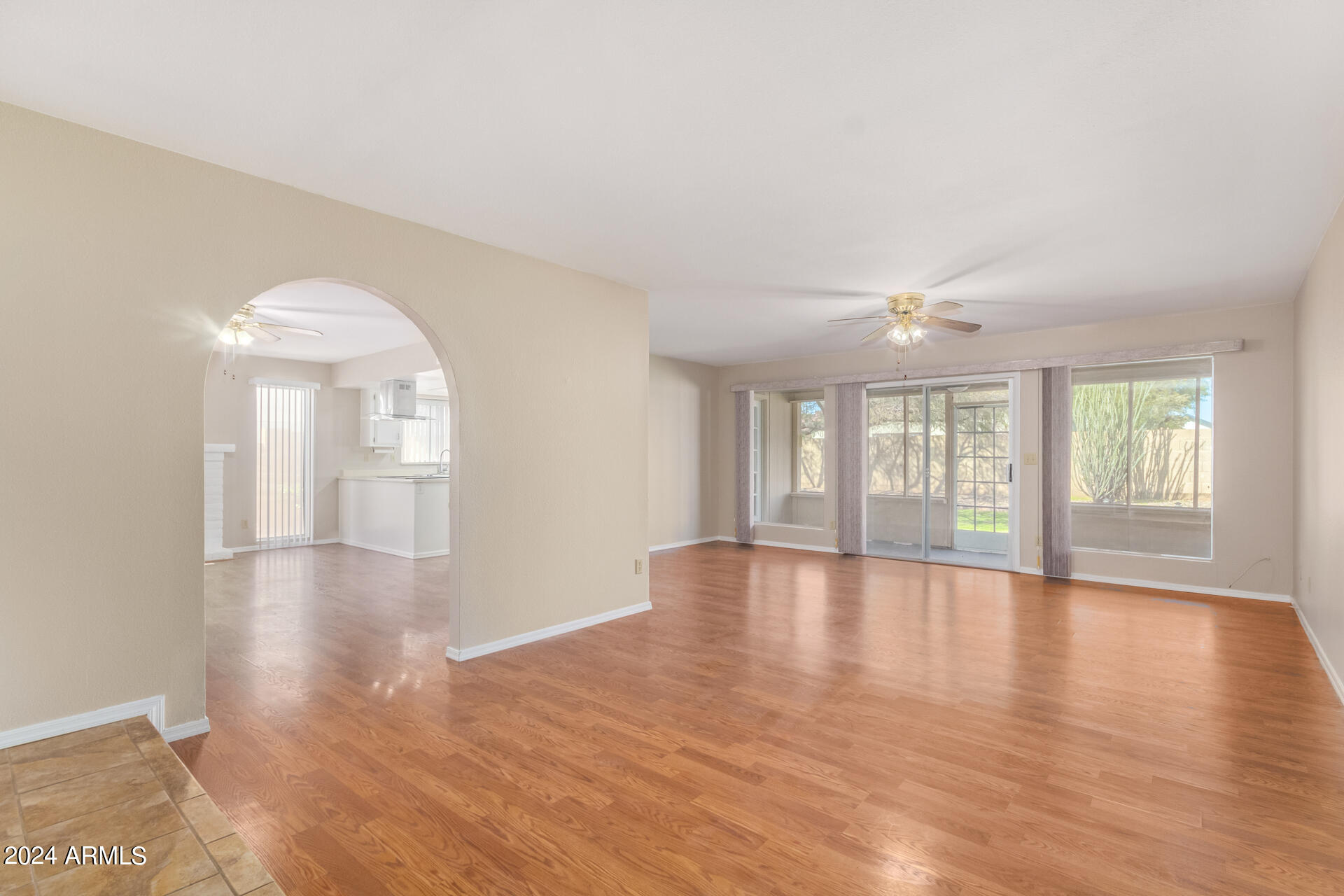 4216 W VILLA RITA Drive